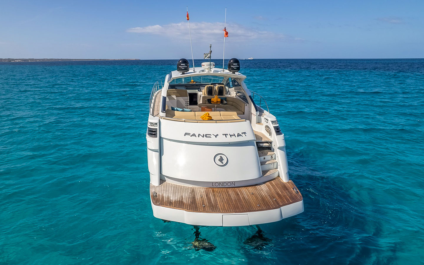 PERSHING 56 yacht charter, photo 7