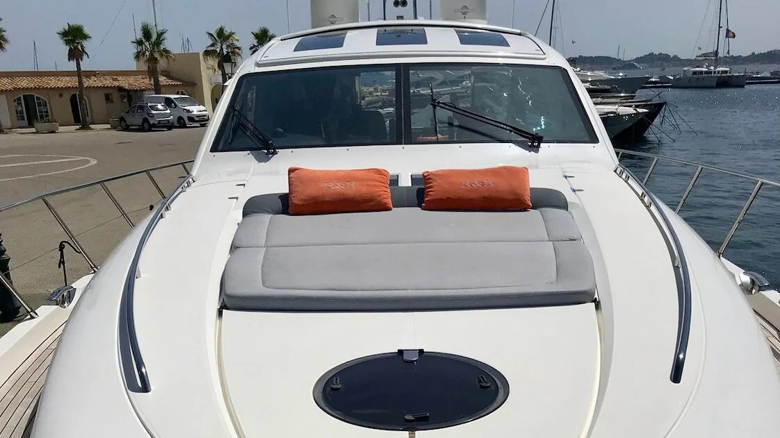 PRINCESS V70 yacht charter, photo 7