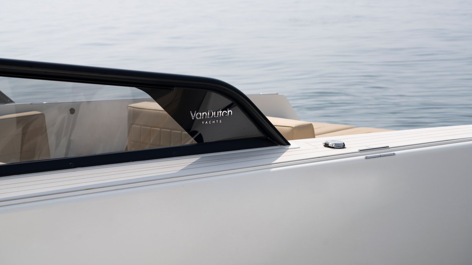 VANDUTCH 32 yacht charter, photo 7