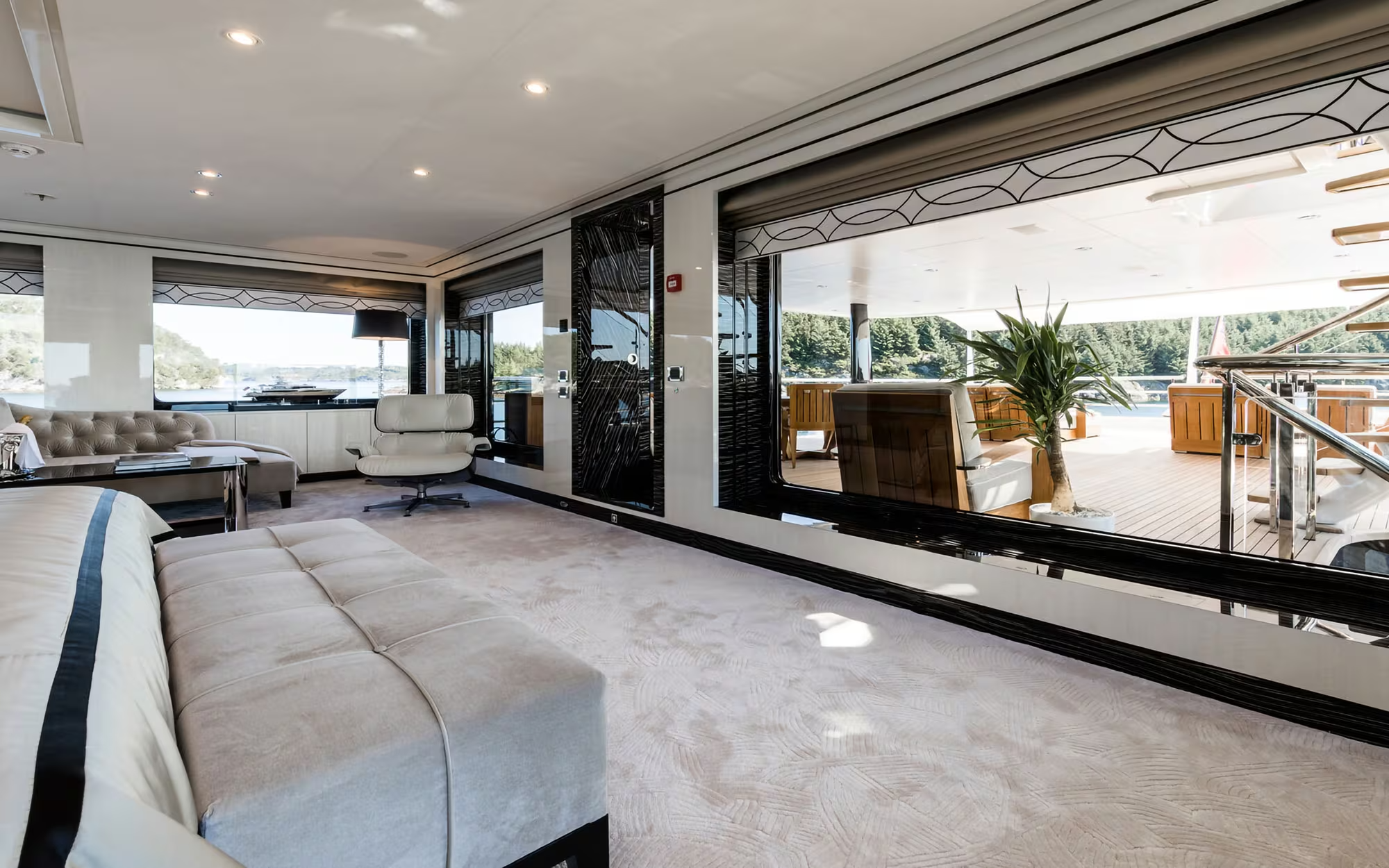 AMIGOS yacht charter, photo 4