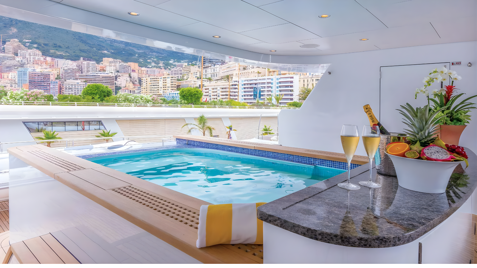 LADY BETH yacht charter, photo 5