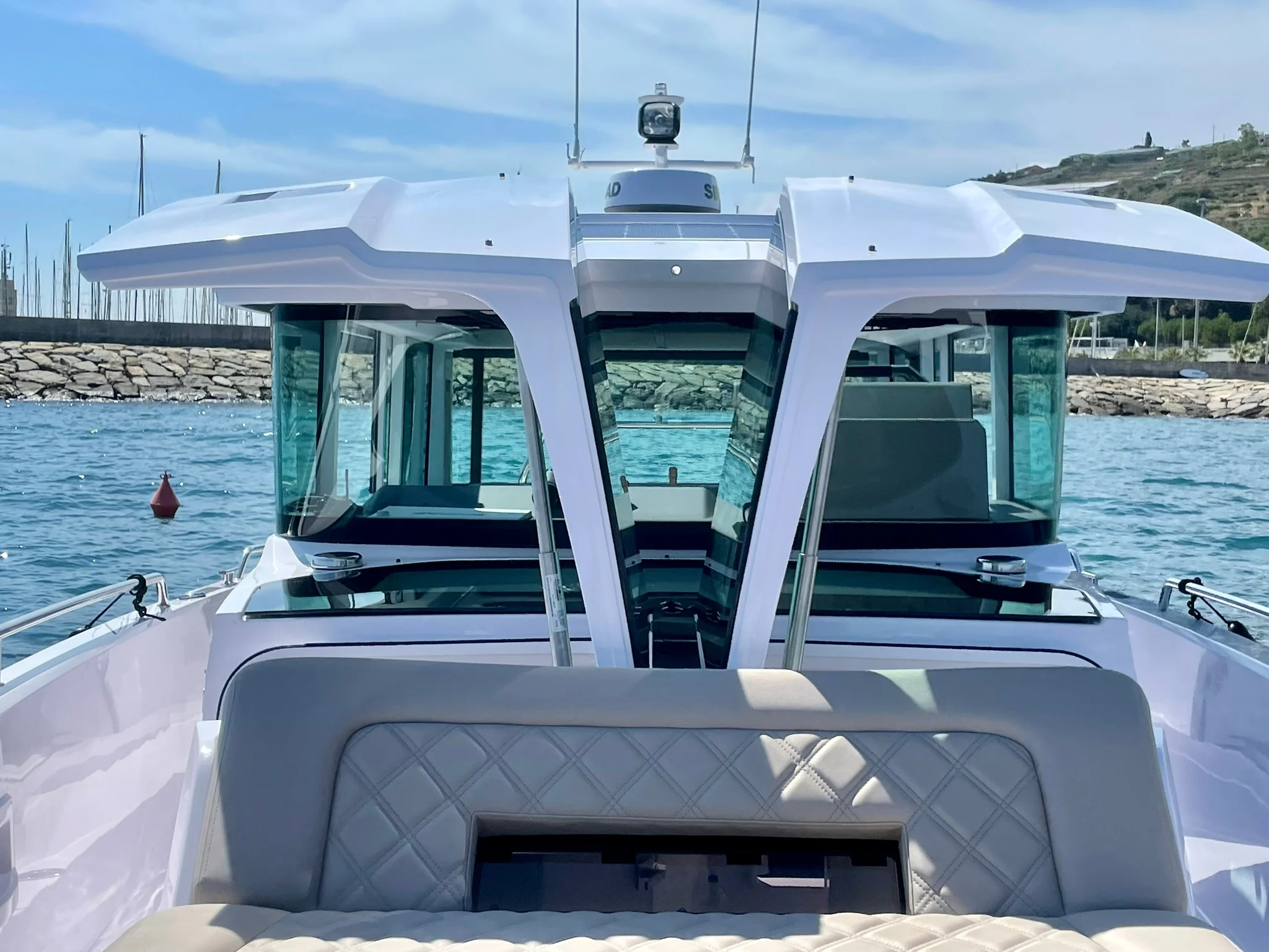 AXOPAR 37 yacht charter, photo 7