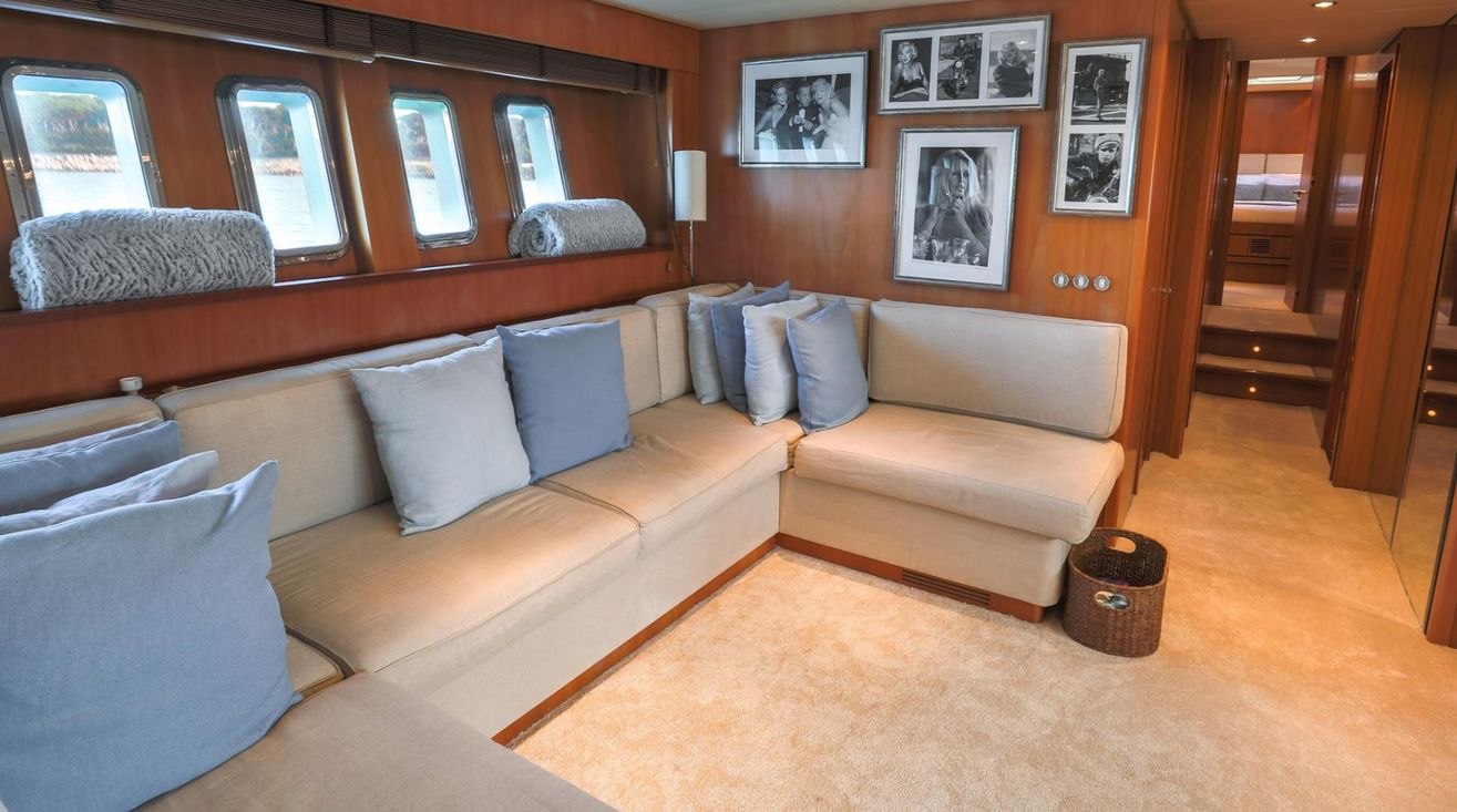 LEOPARD 24 yacht charter, photo 7