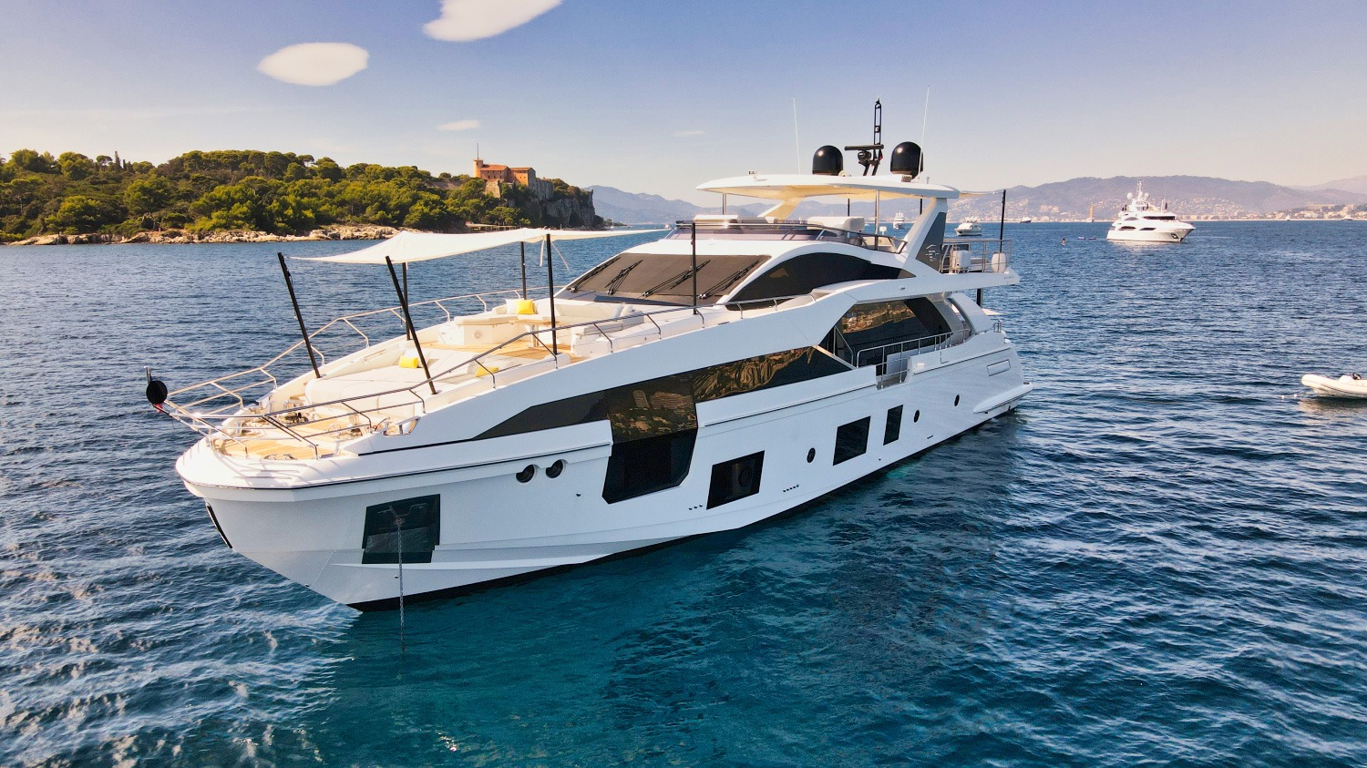 Wave luxury yacht charter French Riviera