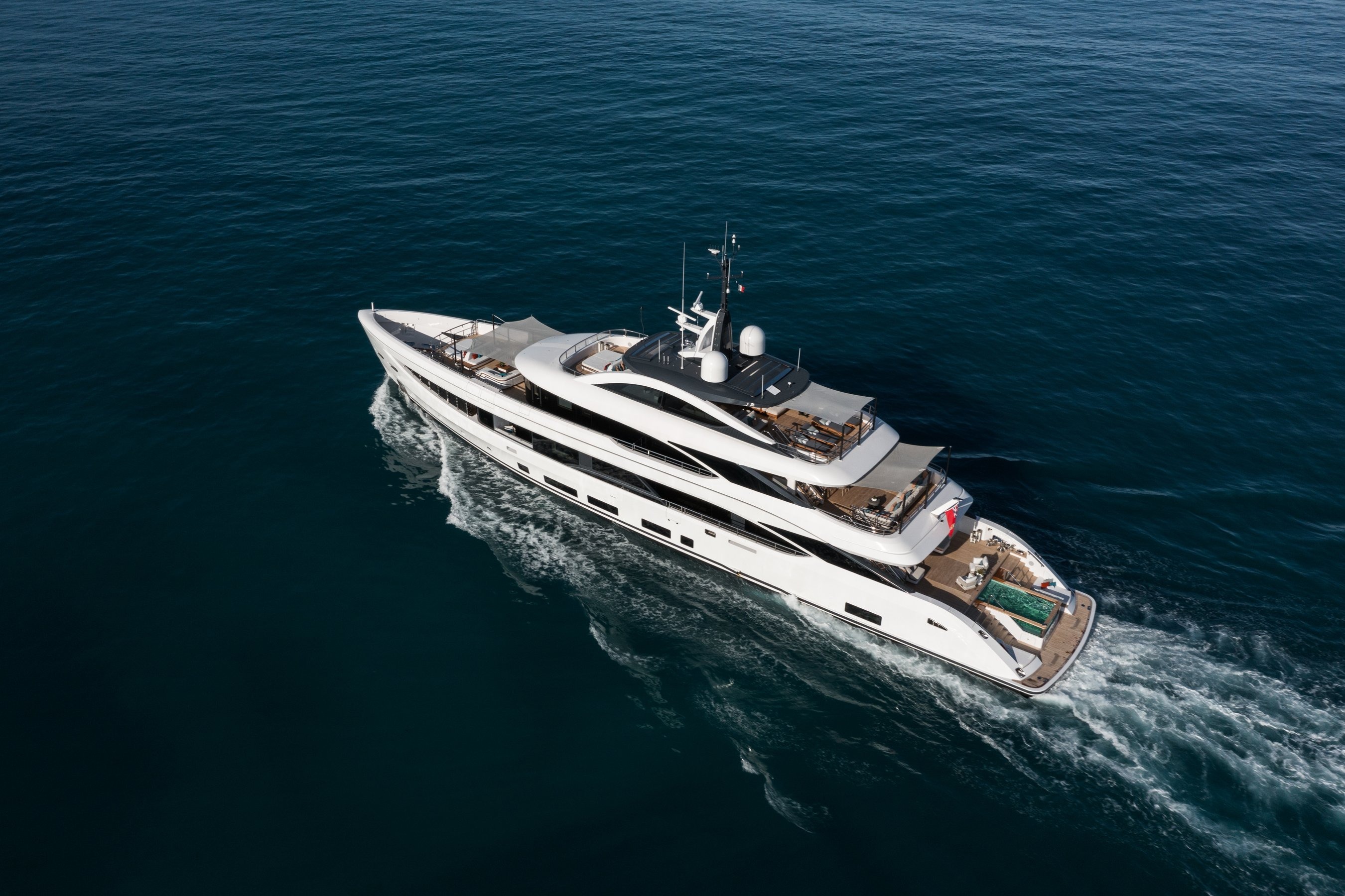 BIRUBI yacht charter, photo 2