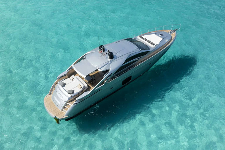 PERSHING 70 yacht charter, photo 7