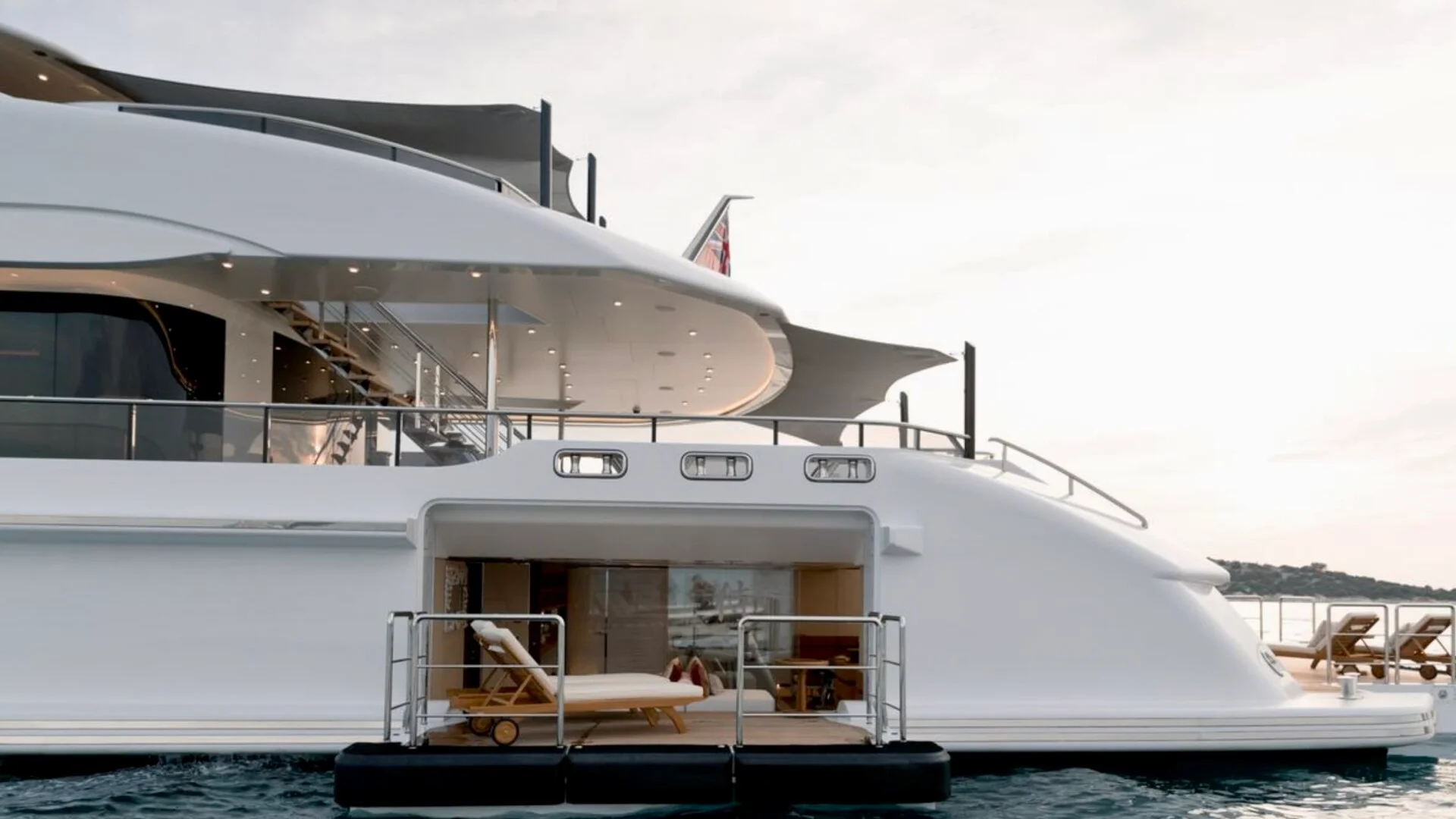SAMURAI yacht interior