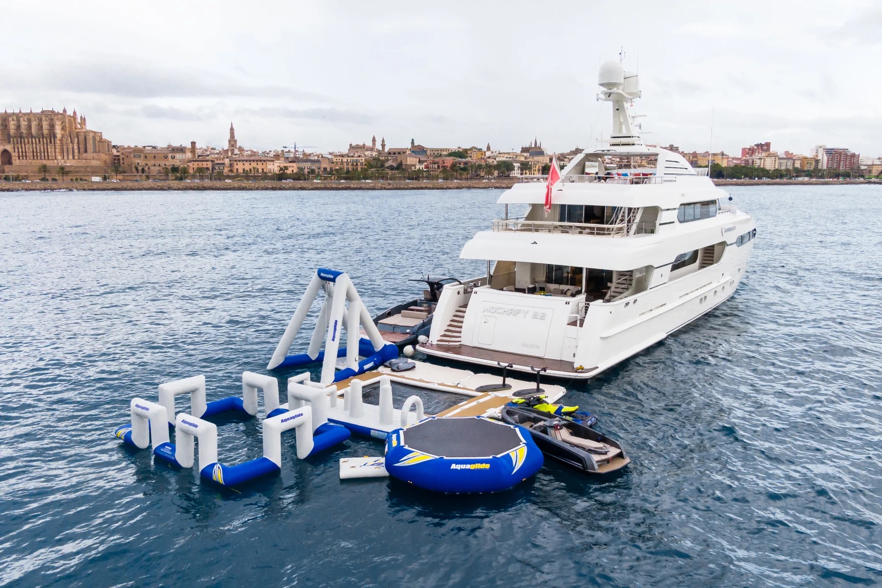 MAXIMILIAN MMIV yacht charter, photo 8
