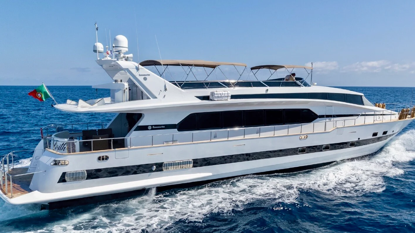 TECNOMARINE yacht charter, photo 5