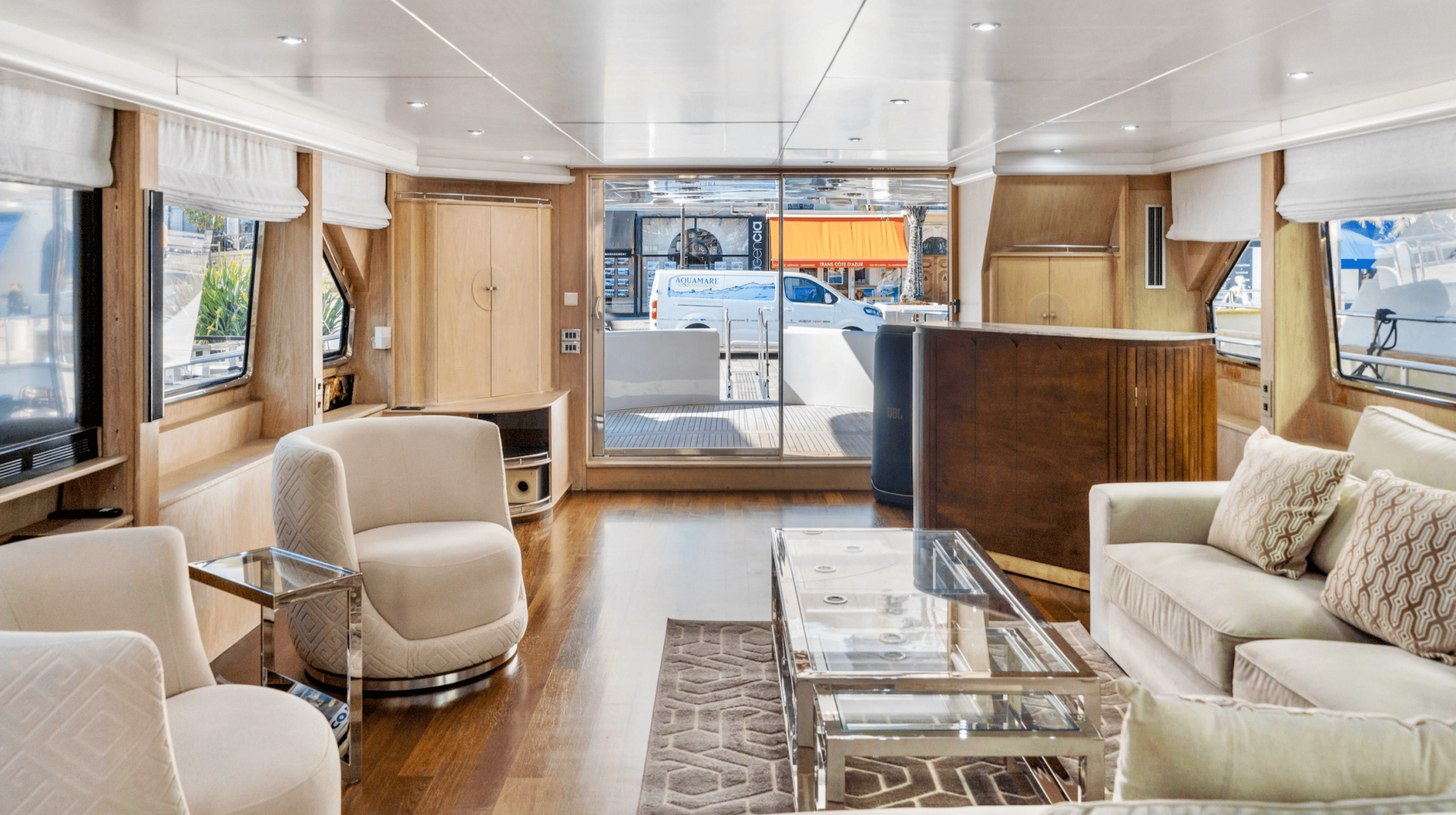 TECNOMARINE yacht charter, photo 7