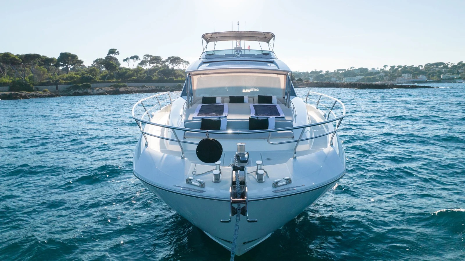 Prestige 680s yacht charter, photo 8