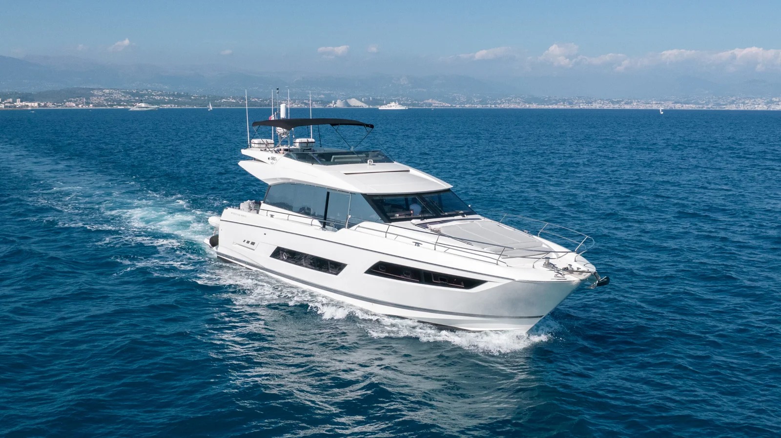 Prestige 680s luxury yacht charter French Riviera