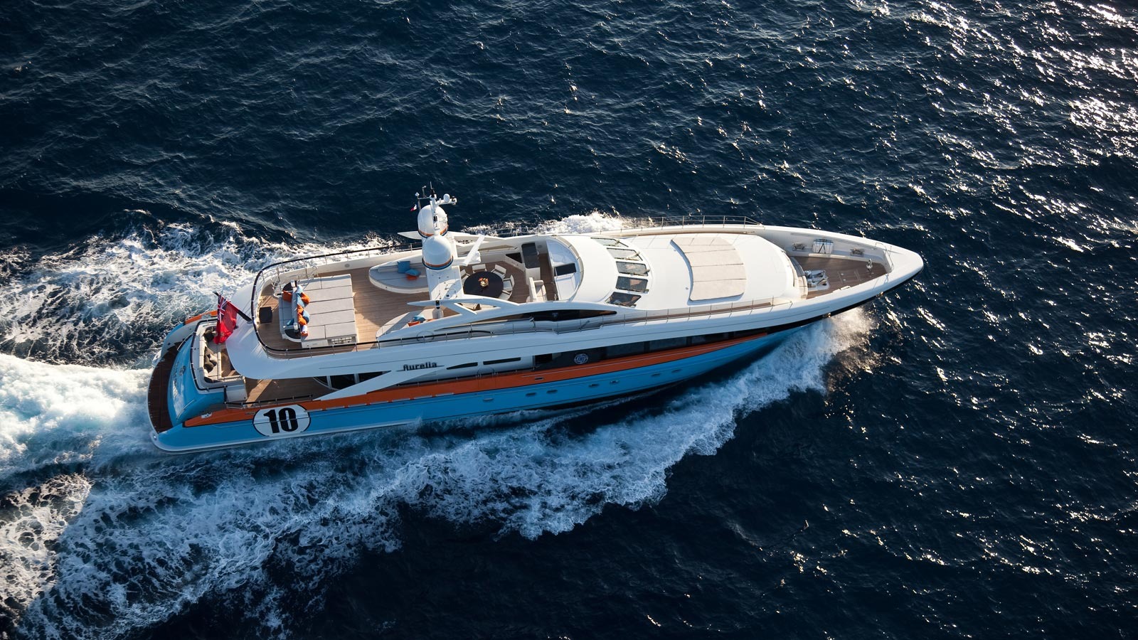 Aurelia yacht charter, photo 2
