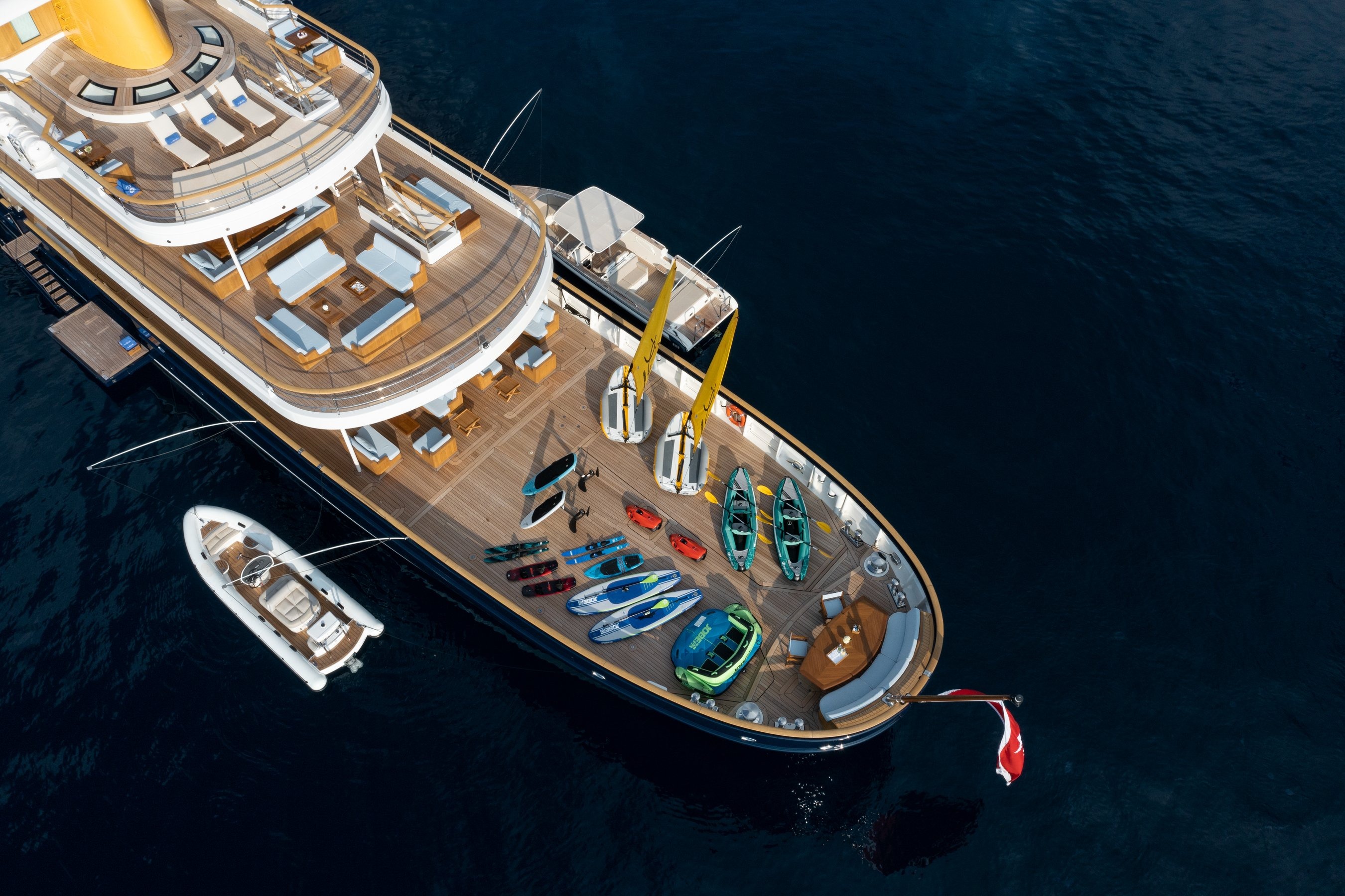 BLUE II yacht charter, photo 7
