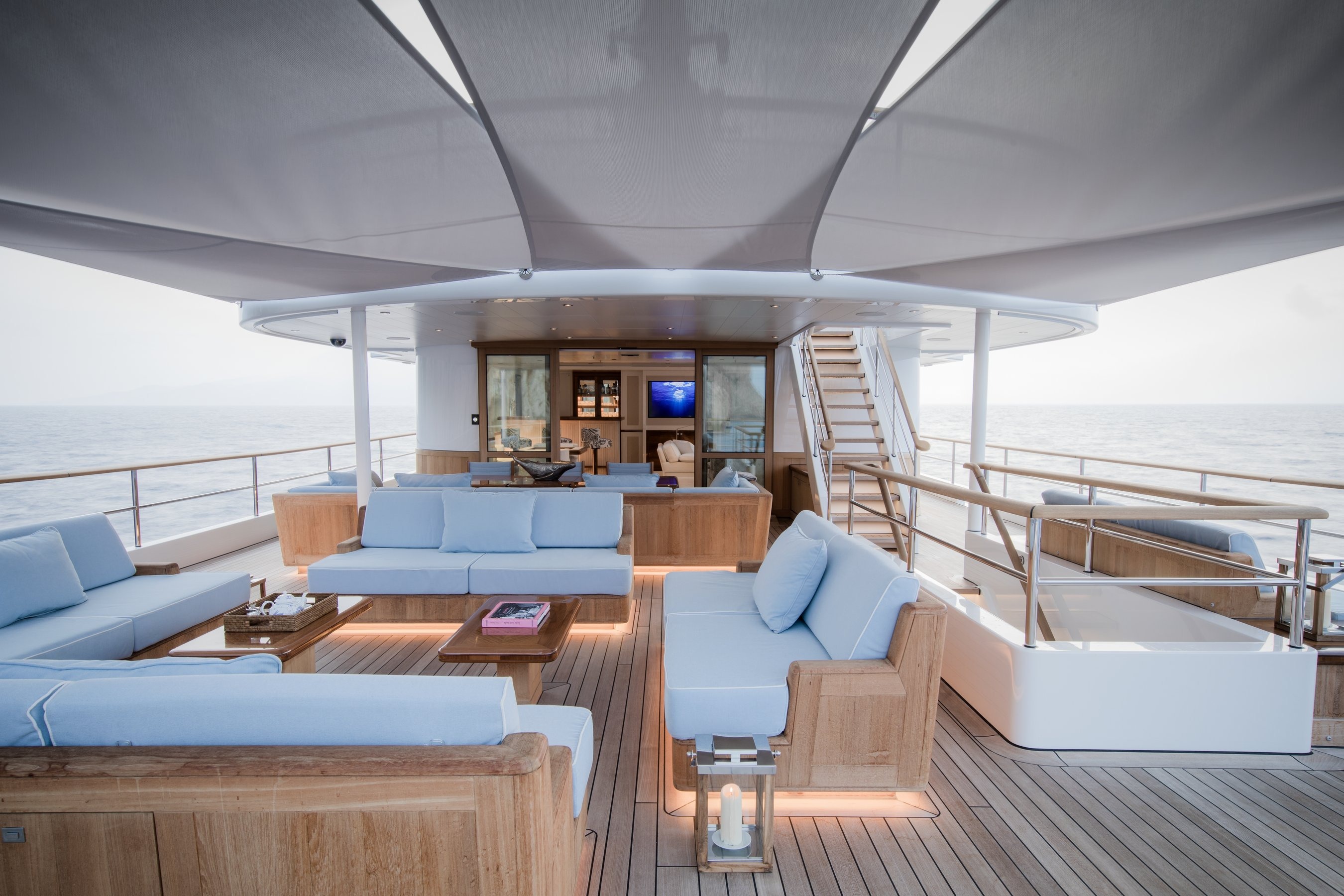 BLUE II yacht charter, photo 3