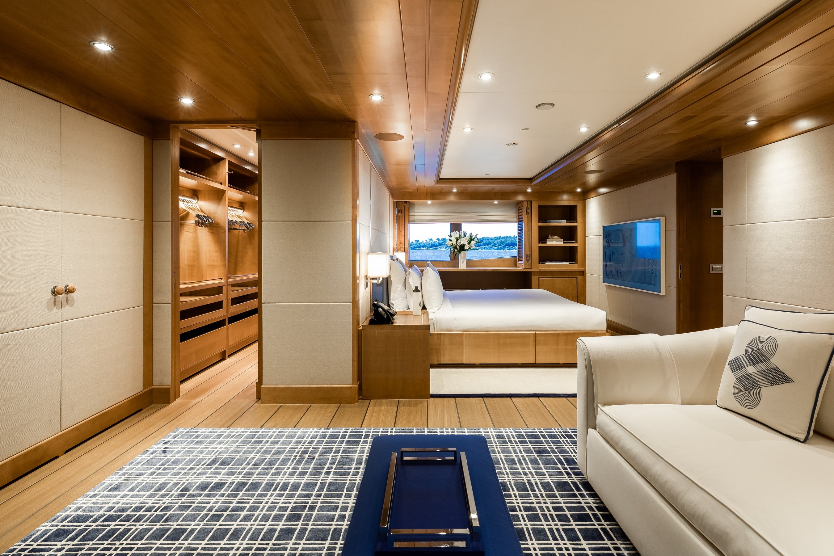 CLELIA III yacht charter, photo 5