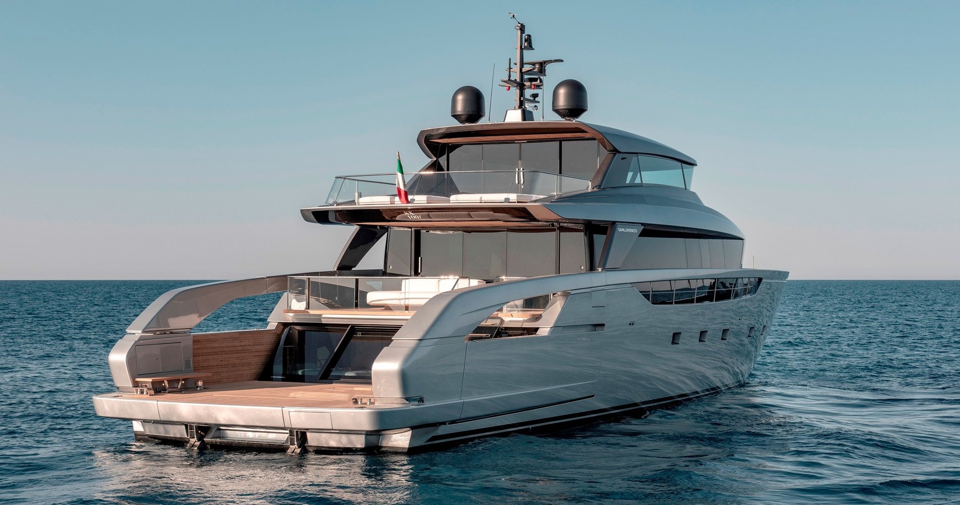SX 100 yacht charter, photo 2