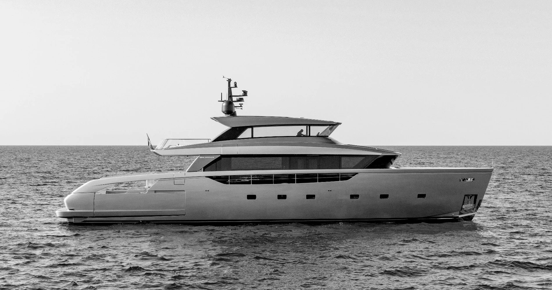 SX 100 yacht charter, photo 6
