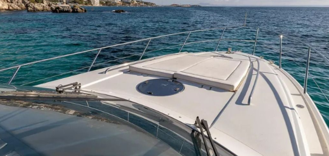 Princess V48 yacht charter, photo 7