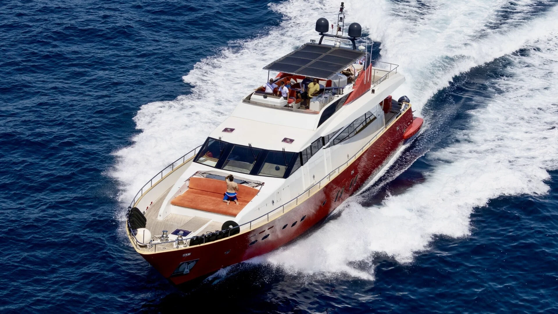 GUY COUACH 30 yacht charter, photo 2