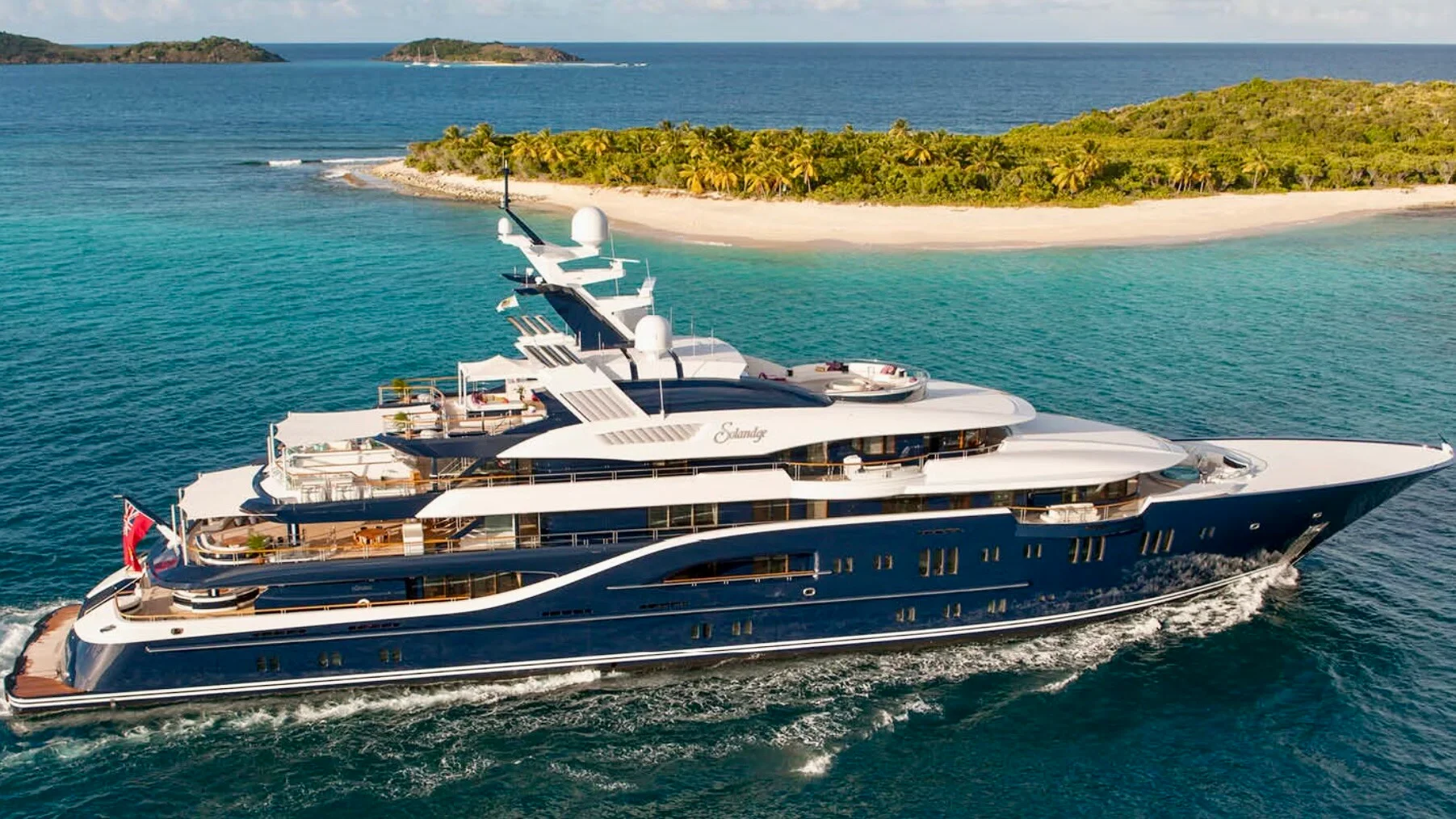 SOLANDGE yacht detail