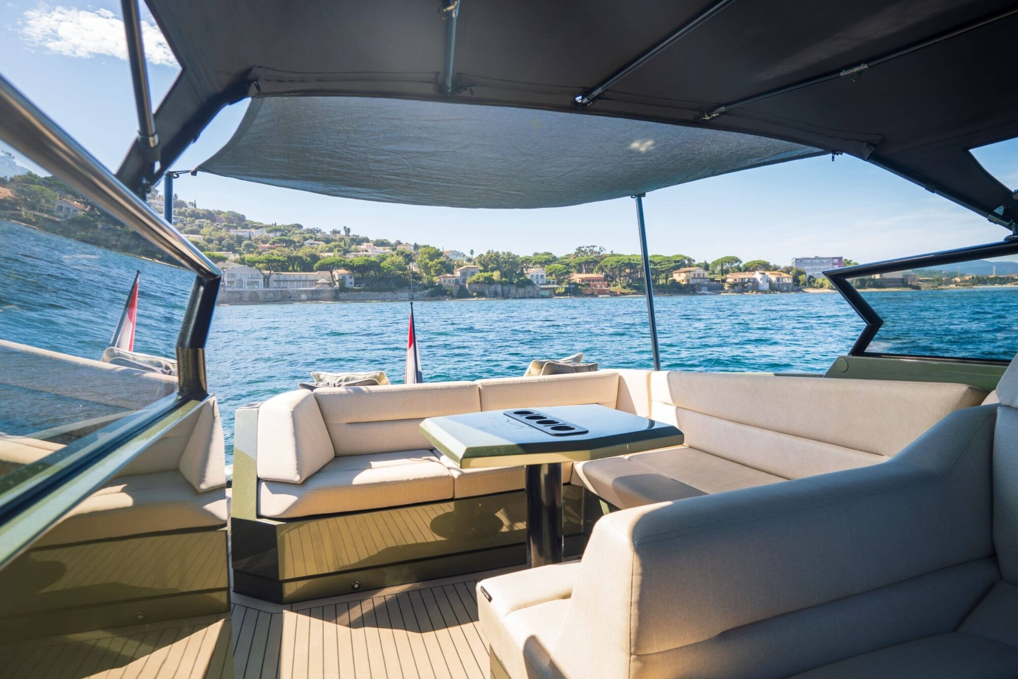 Vanquish 45 R yacht charter, photo 4