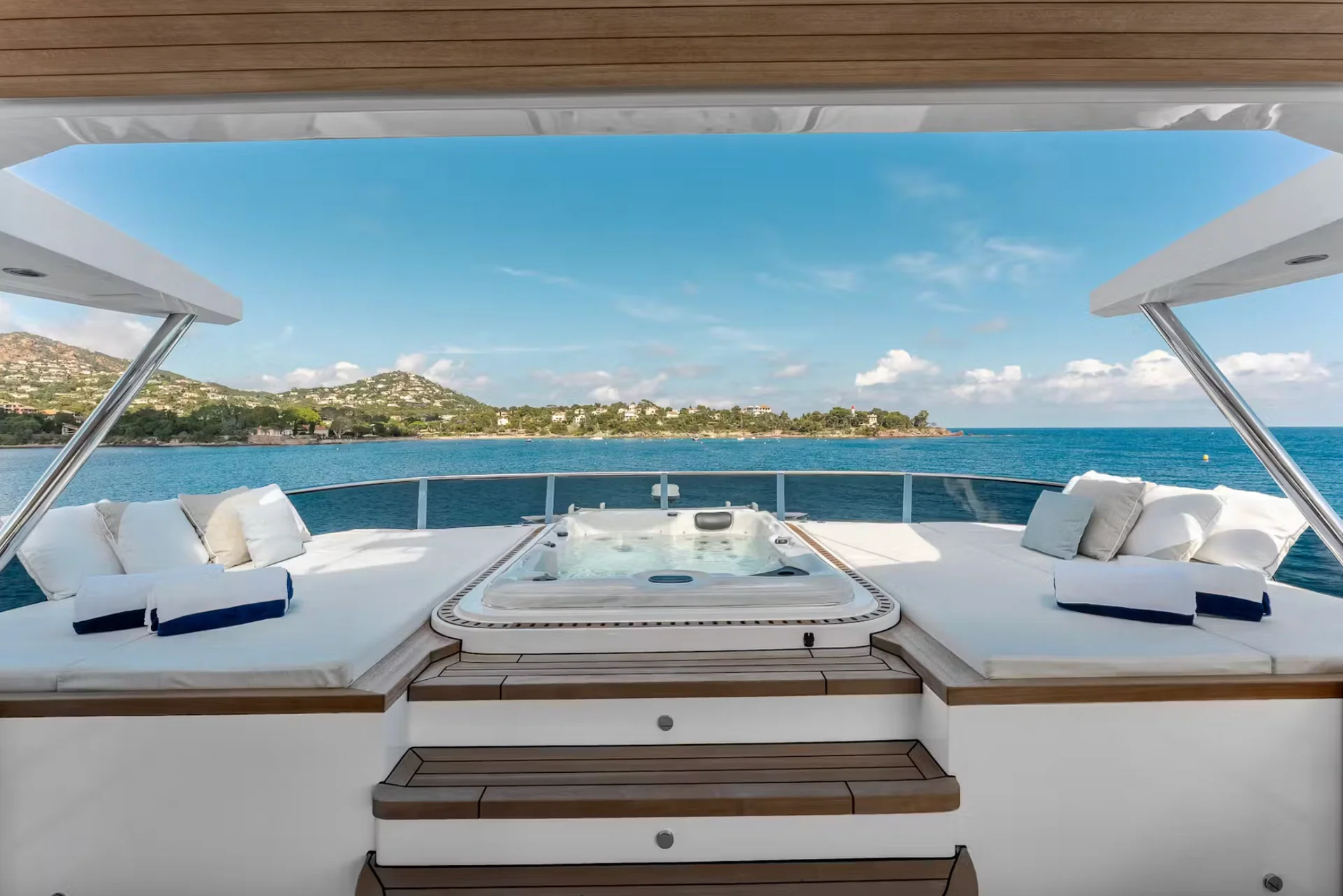 OPTIMISM yacht charter, photo 7