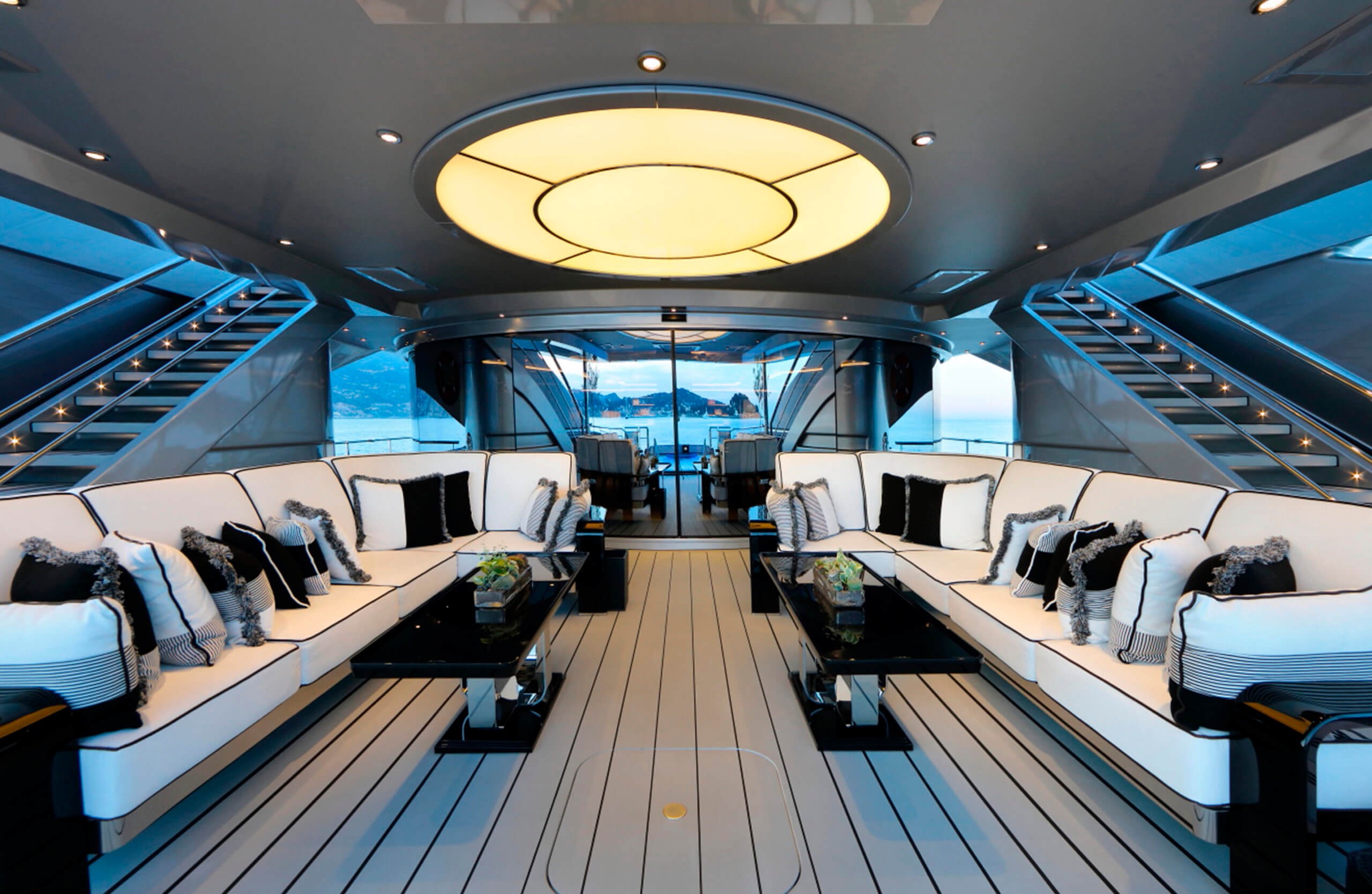 OKTO yacht charter, photo 4