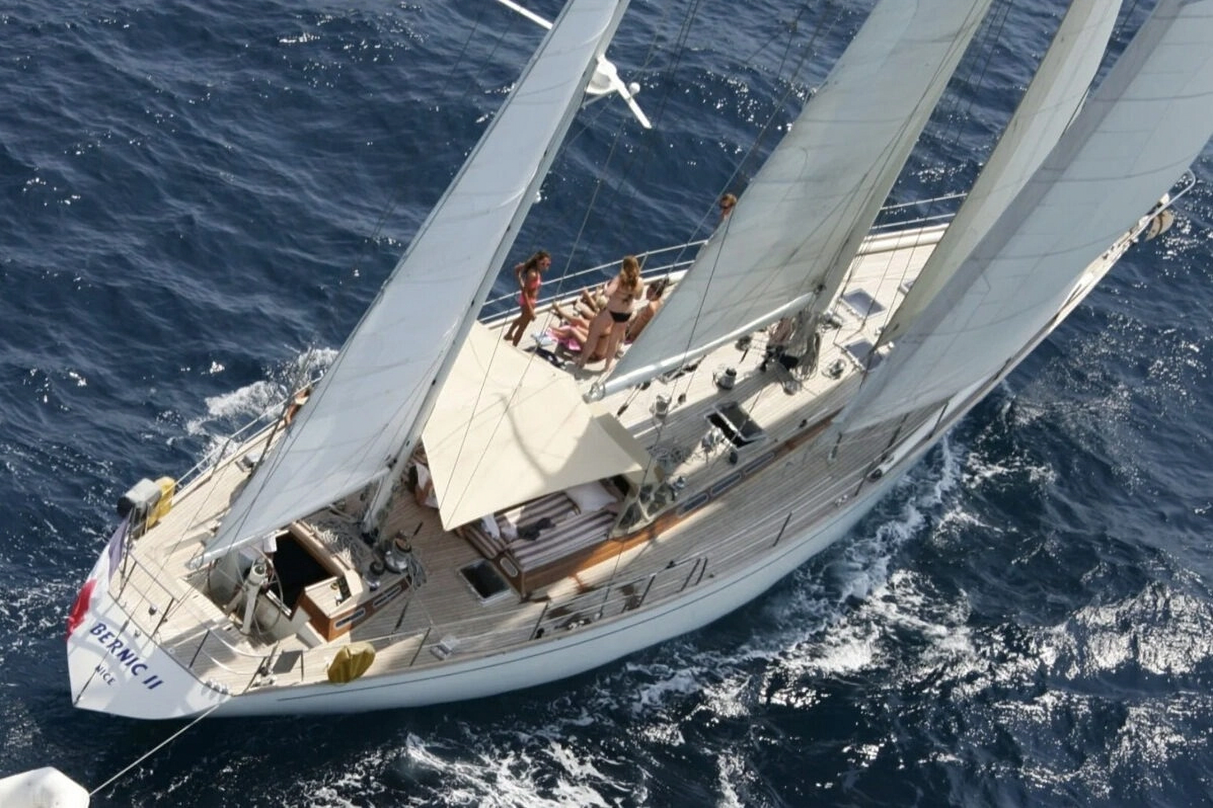 CNB BERNIC II yacht charter, photo 5
