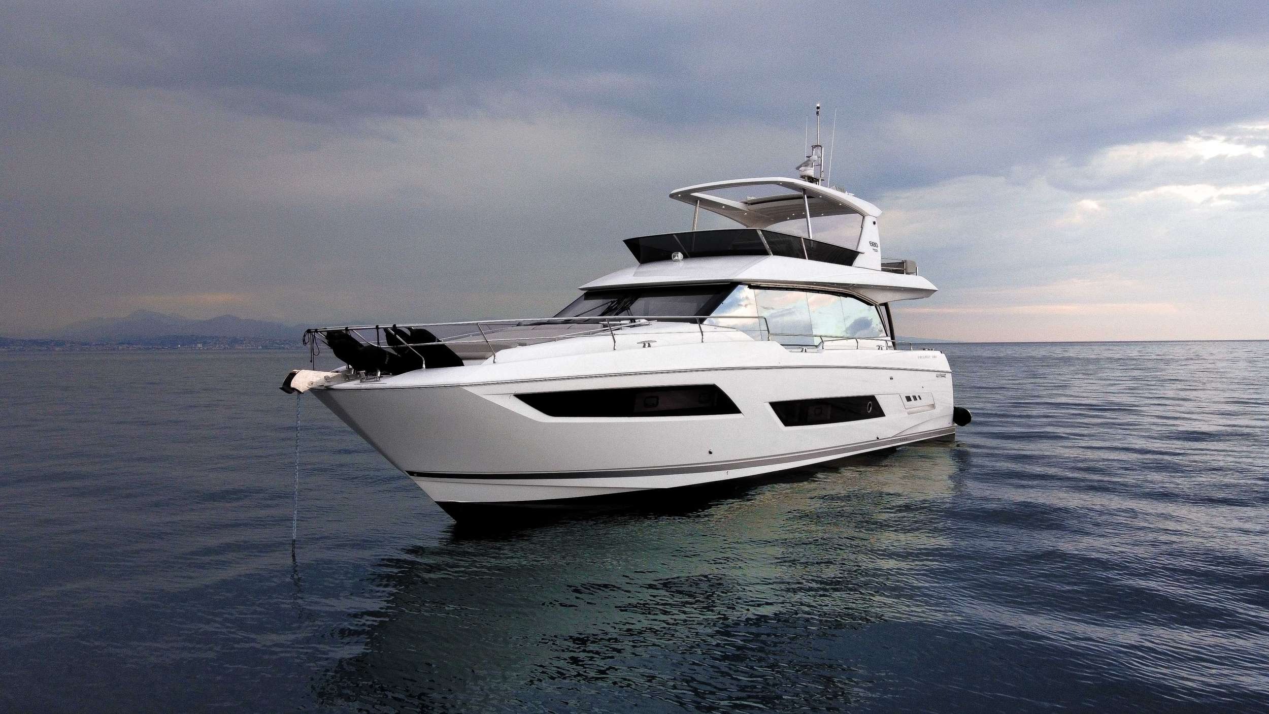PRESTIGE 680 luxury yacht charter French Riviera