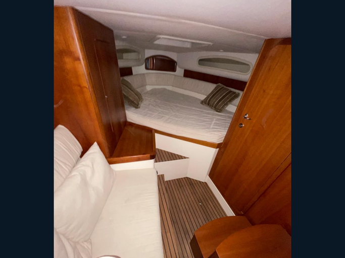 Tullio Abbate 33 yacht charter, photo 5
