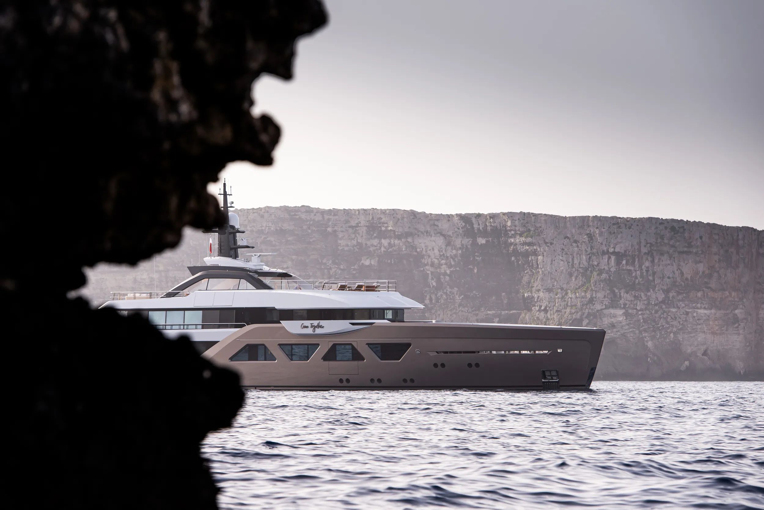 COME TOGETHER yacht charter, photo 2