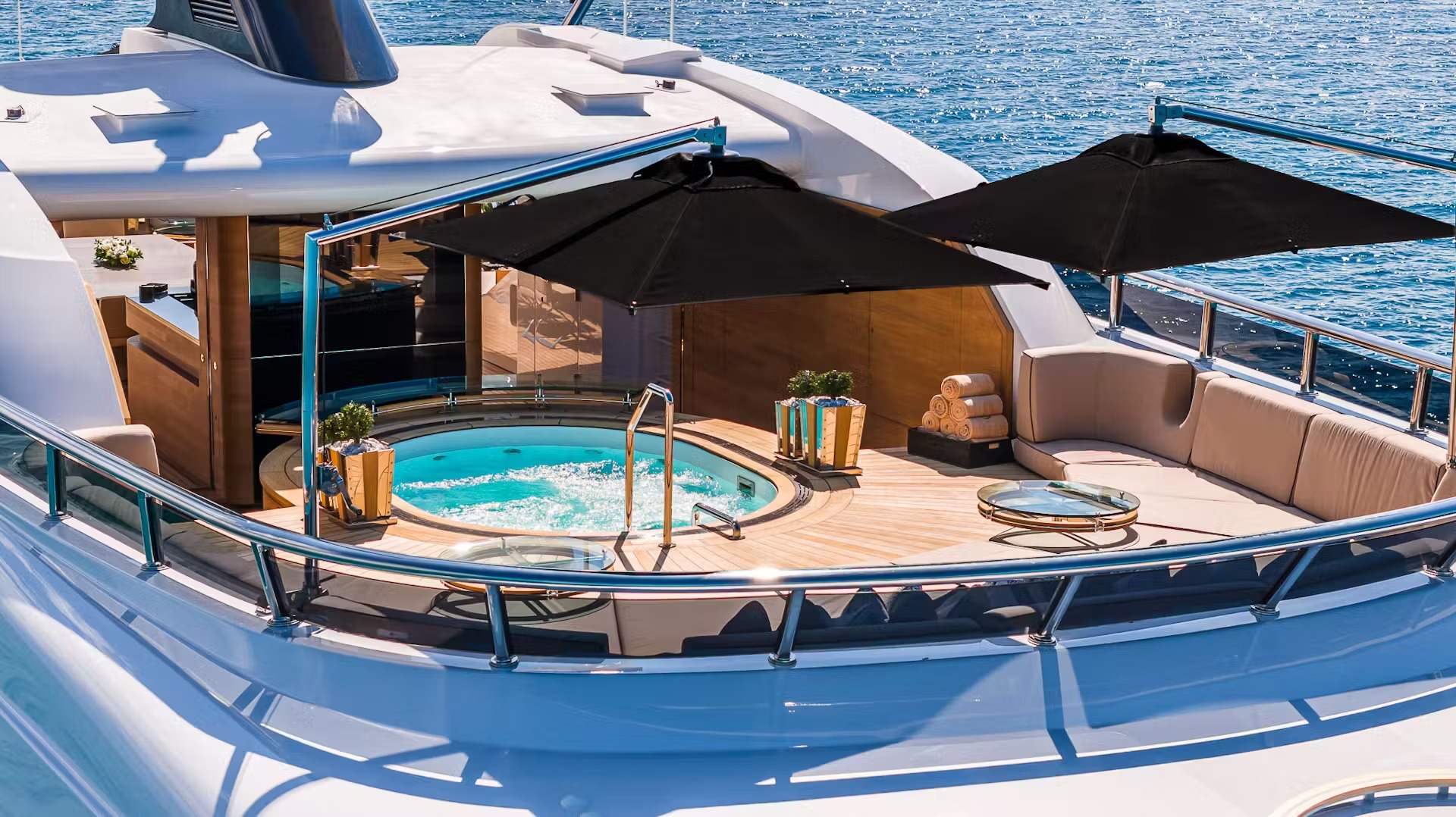 SEALION yacht charter, photo 8