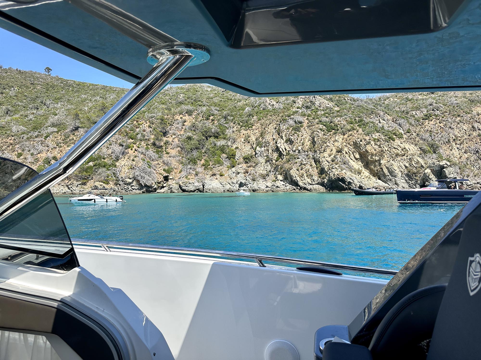 GLADIATOR 493 yacht charter, photo 6