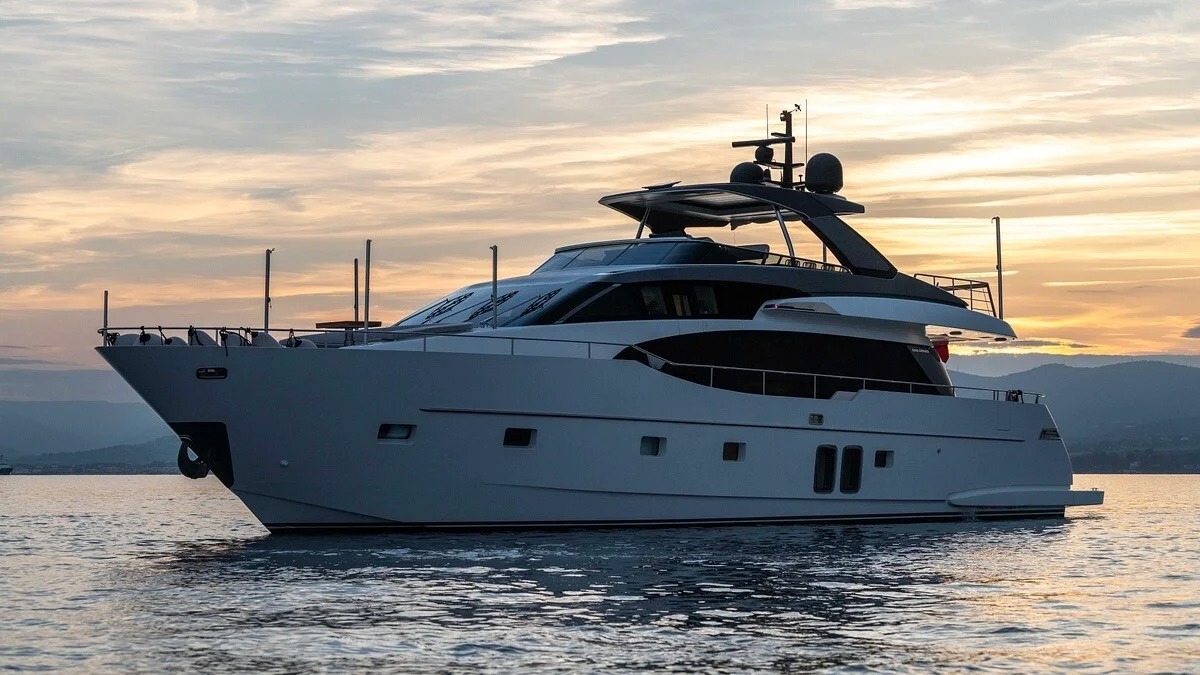 Sanlorenzo SL78 - Pap's Toy III yacht charter, photo 8