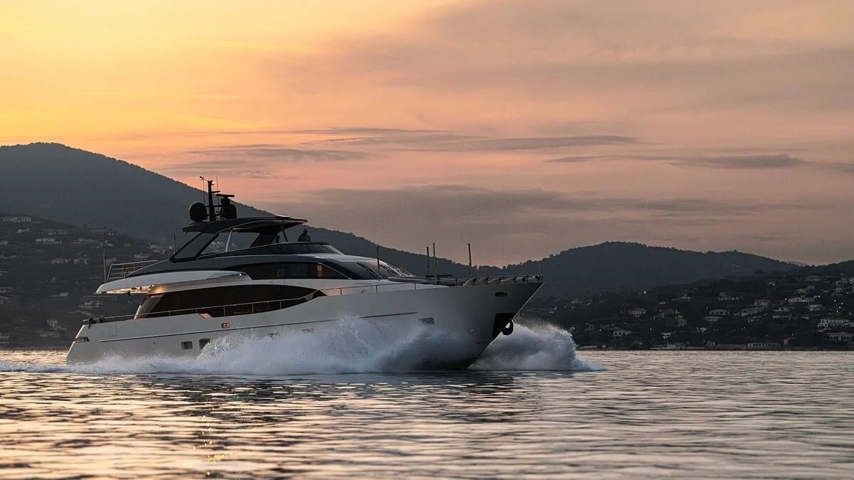 Sanlorenzo SL78 - Pap's Toy III yacht charter, photo 2