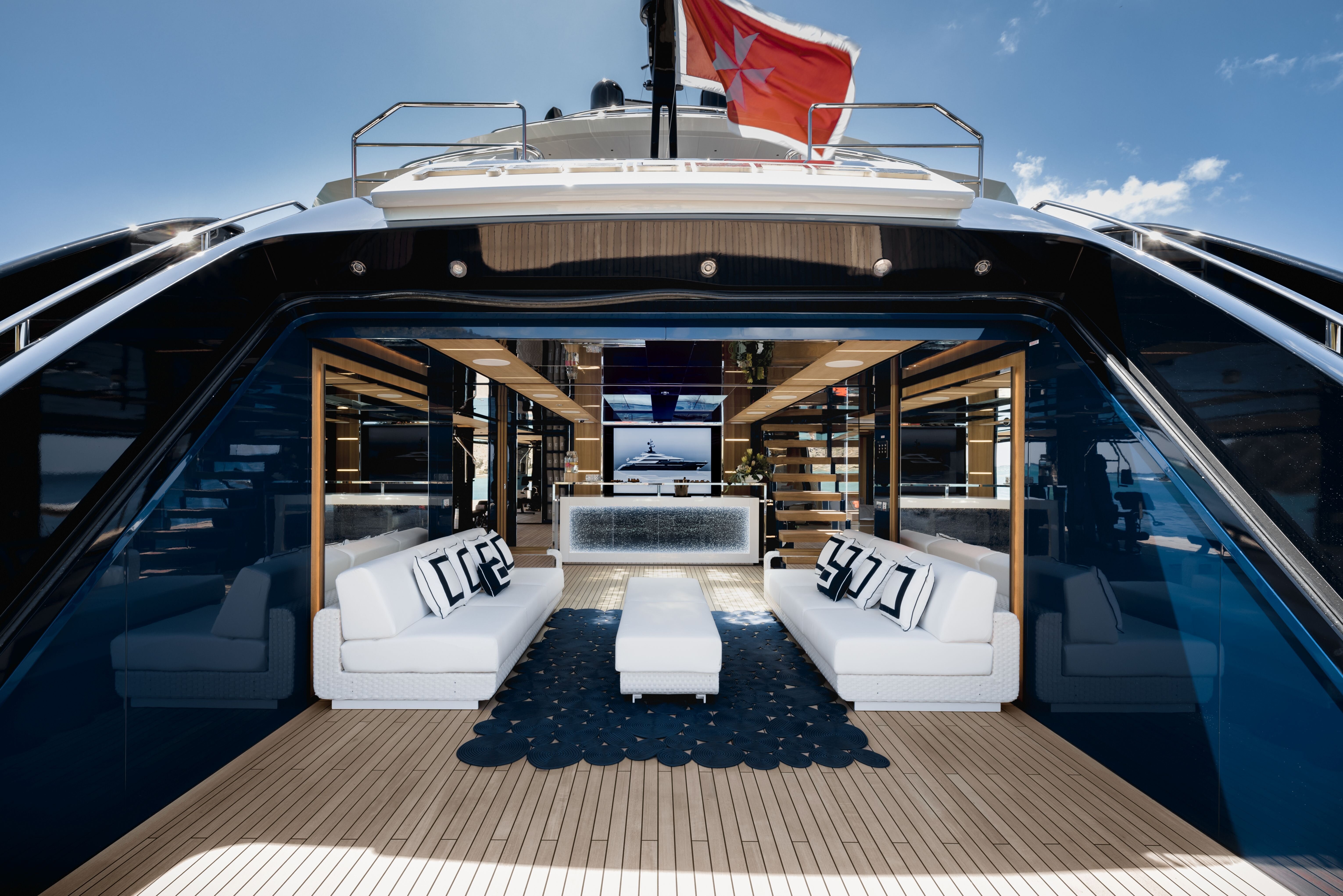 RESILIENCE yacht charter, photo 8