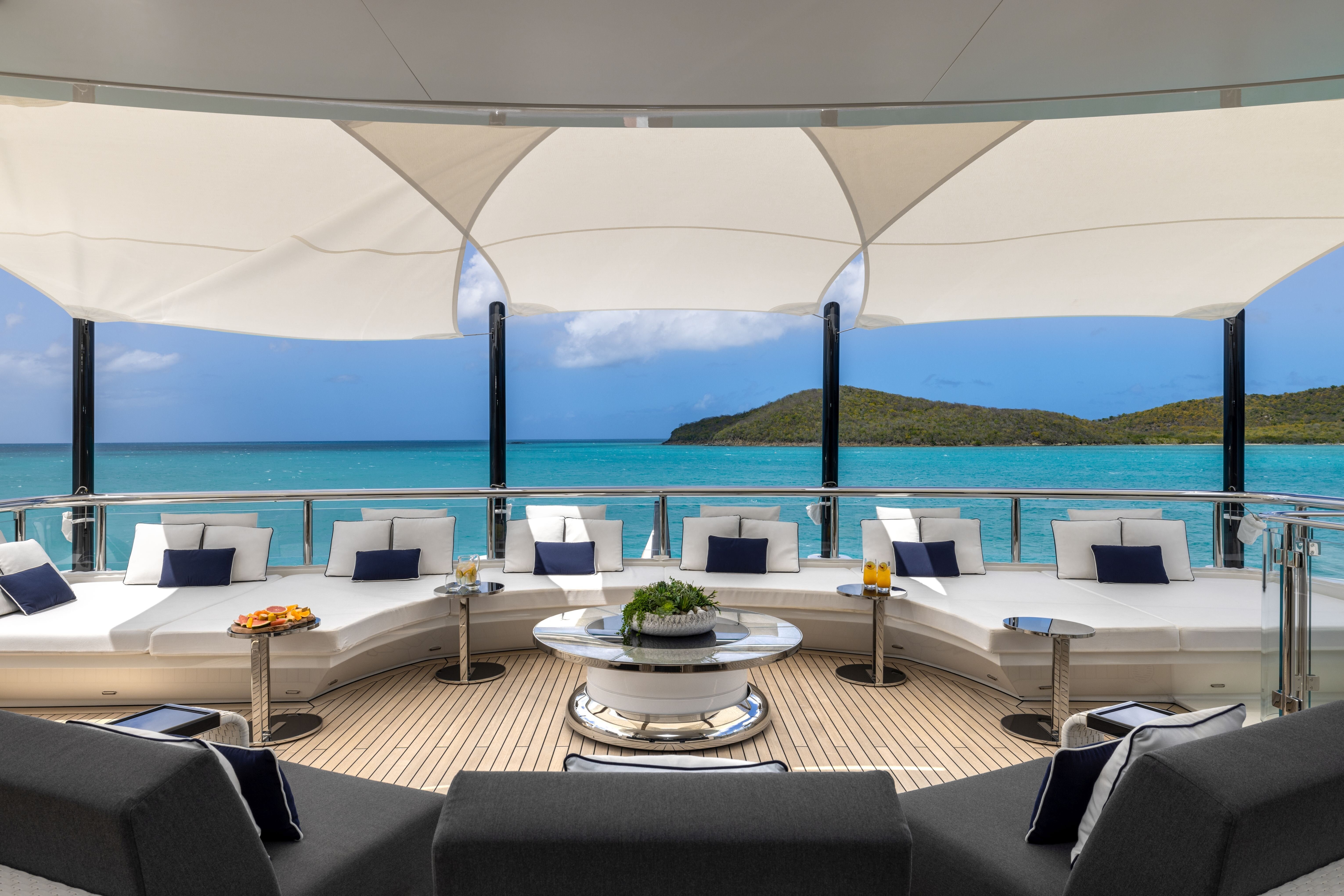 RESILIENCE yacht charter, photo 3