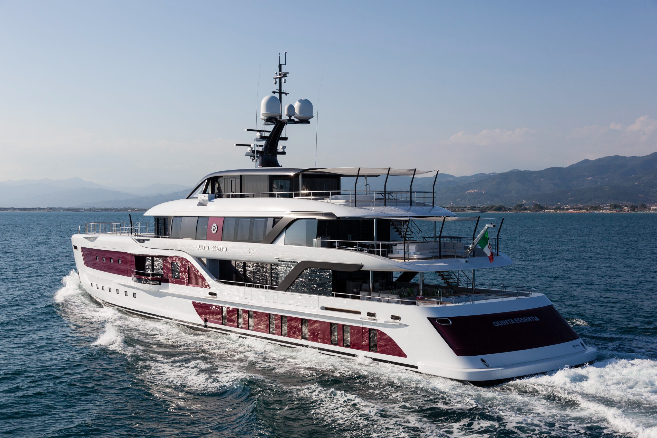 QUINTA ESSENTIA yacht charter, photo 5