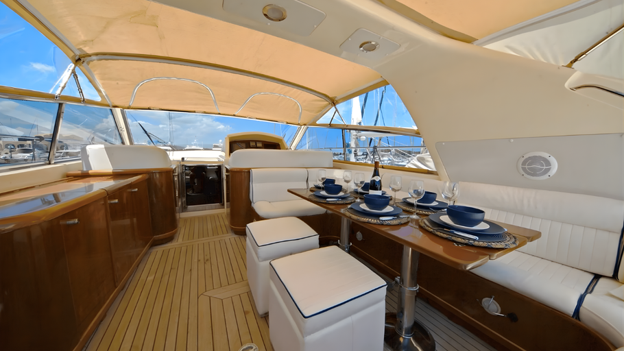 GIANETTI 55 SPORT yacht charter, photo 4