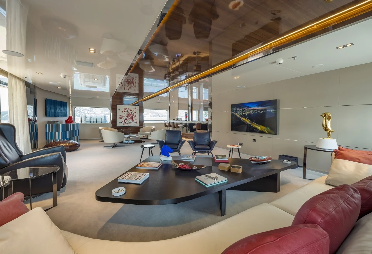 SERENITY yacht charter, photo 4