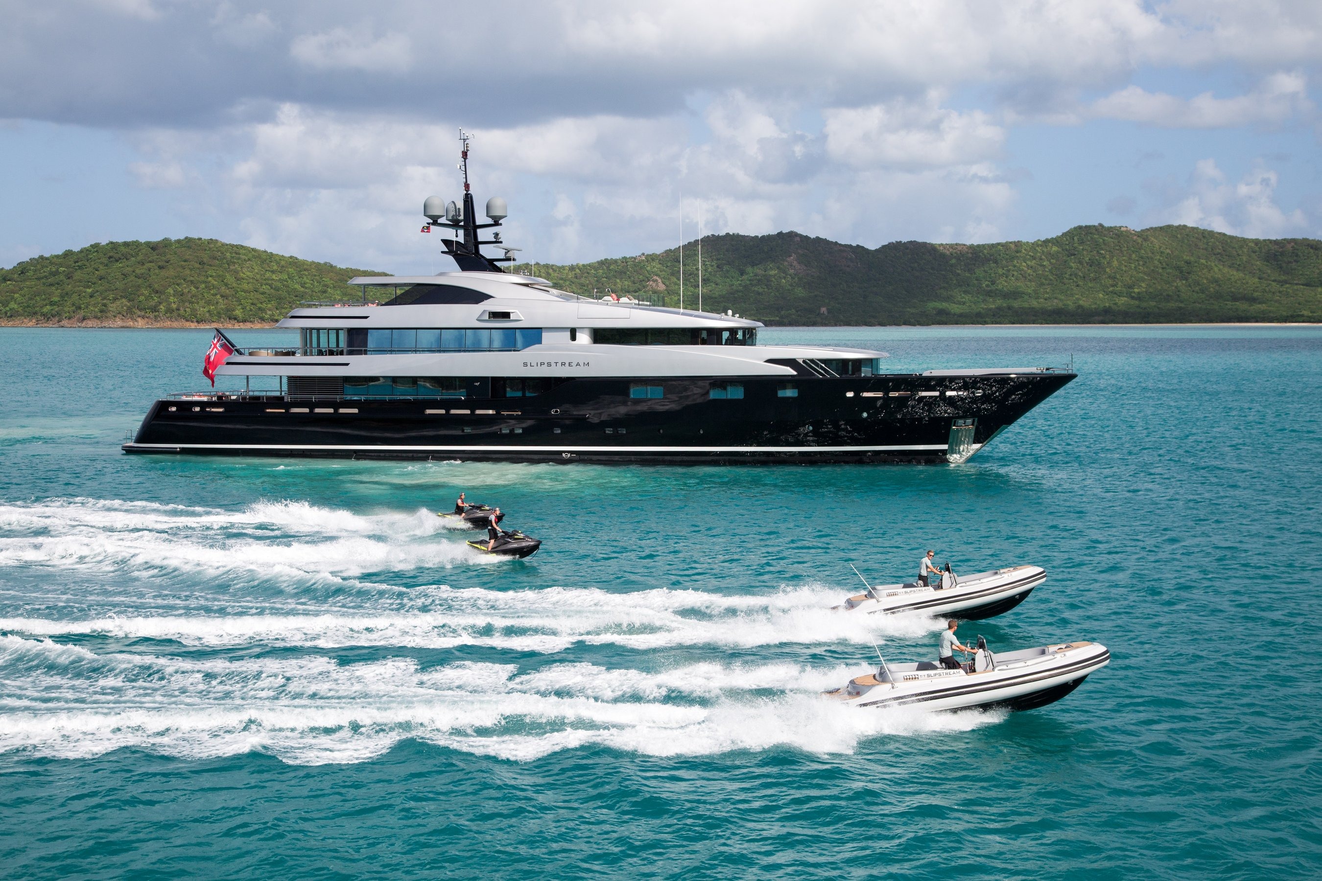 SLIPSTREAM yacht charter, photo 2