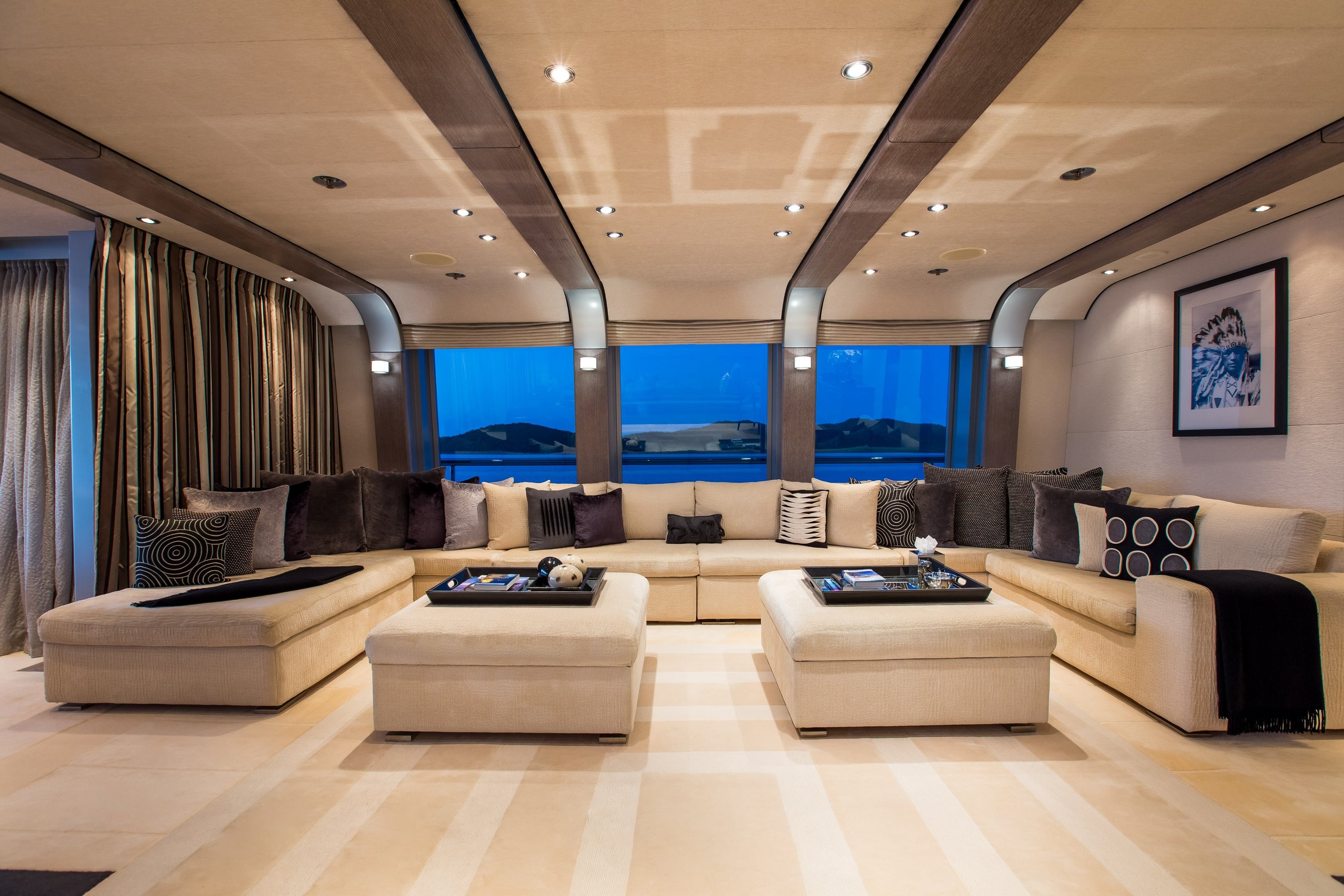 SLIPSTREAM yacht charter, photo 4