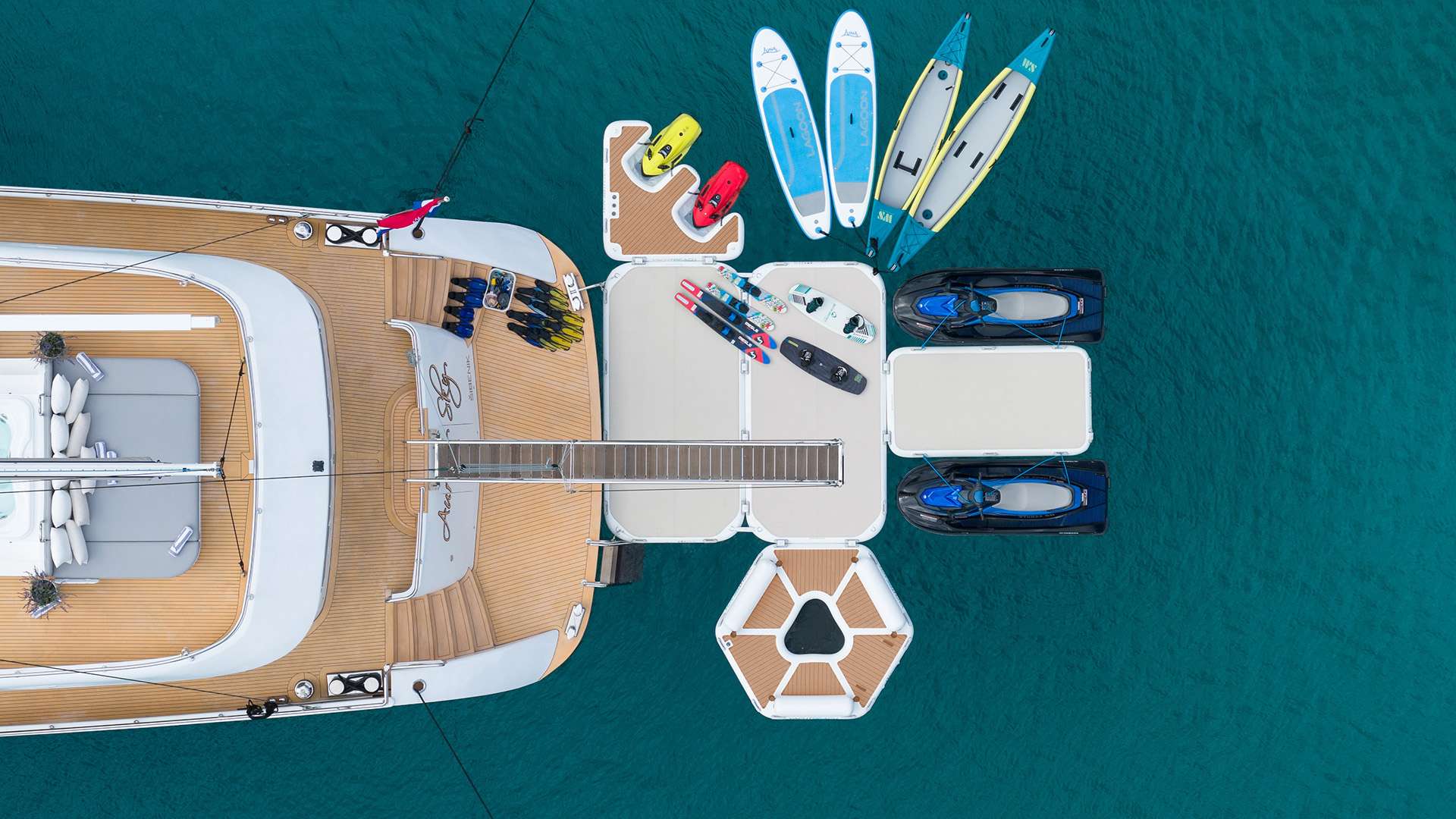Aurum Sky yacht charter, photo 5