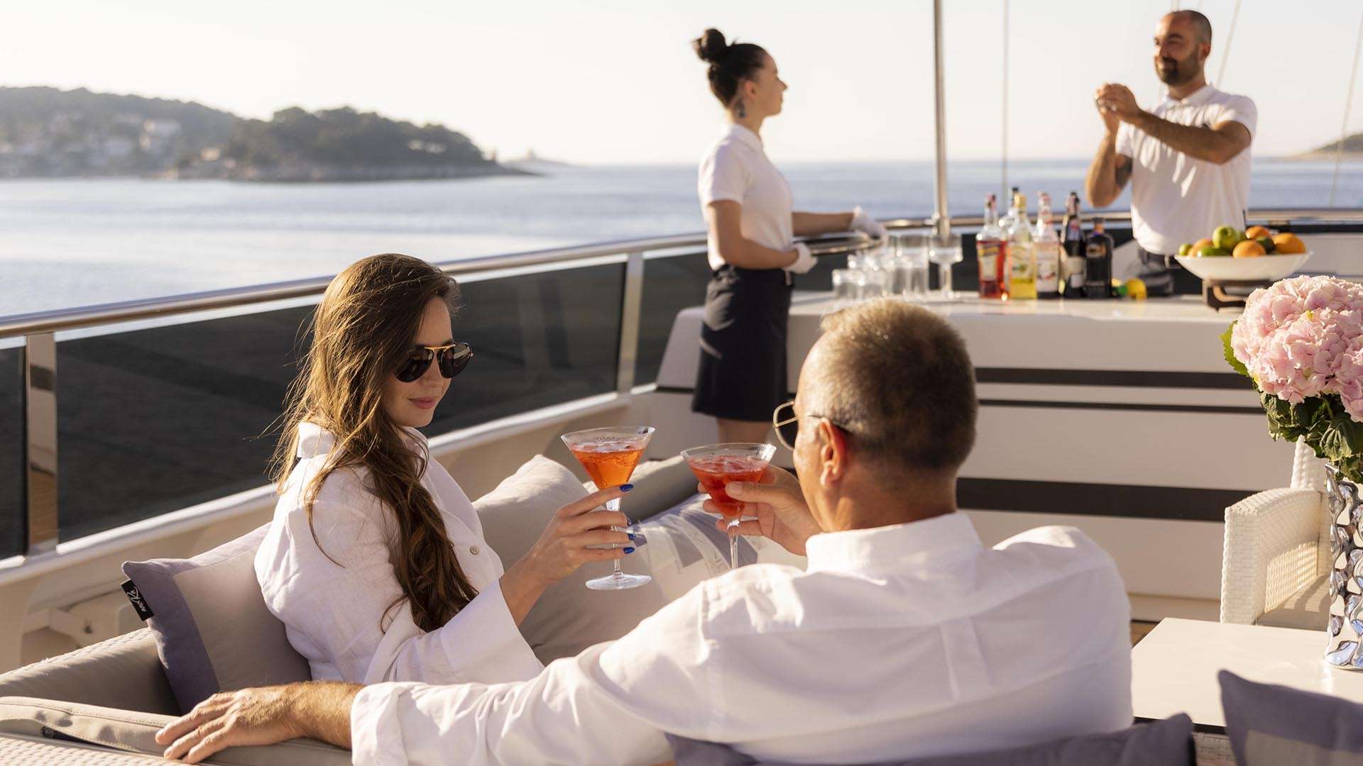 Aurum Sky yacht charter, photo 6
