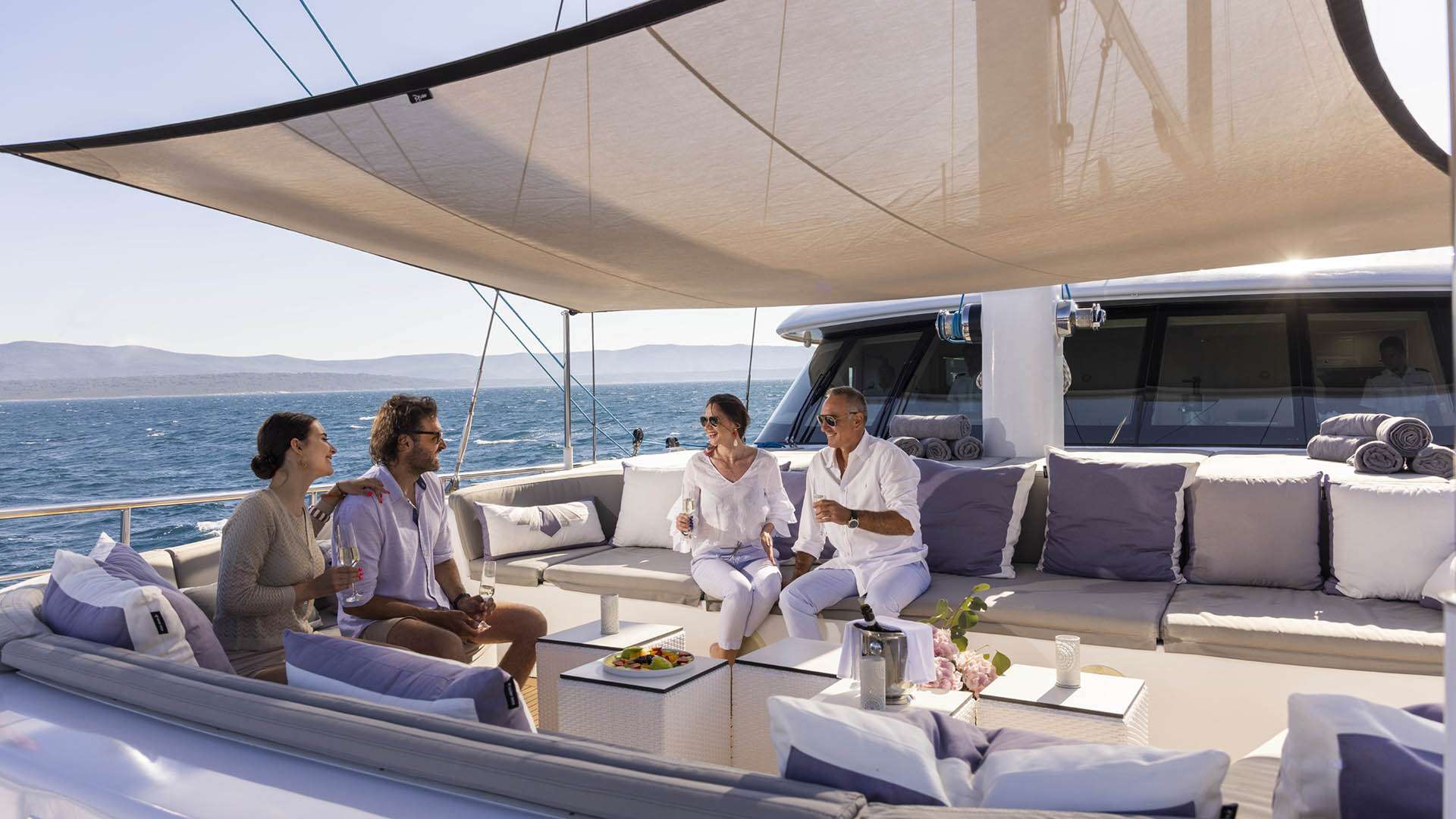 Aurum Sky yacht charter, photo 4