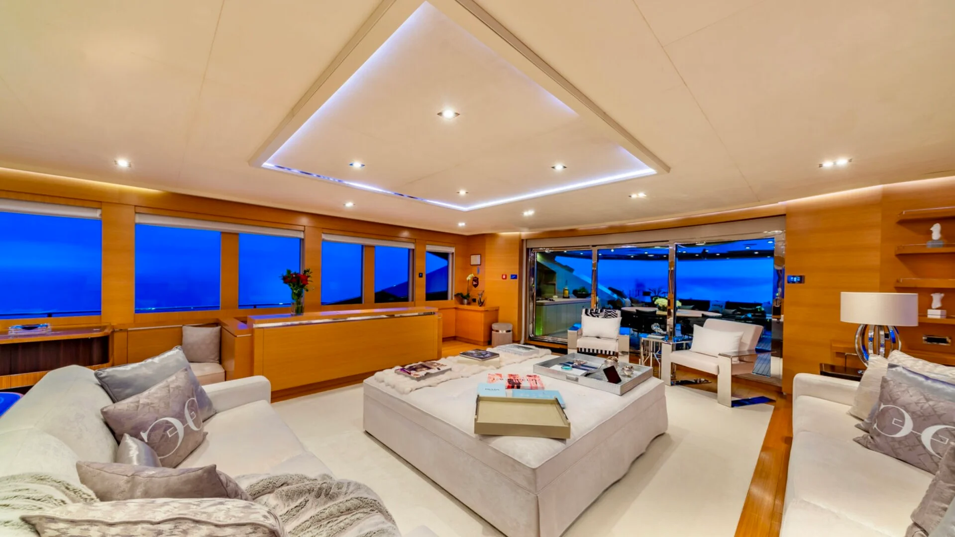 PALMER JOHNSON  yacht charter, photo 4