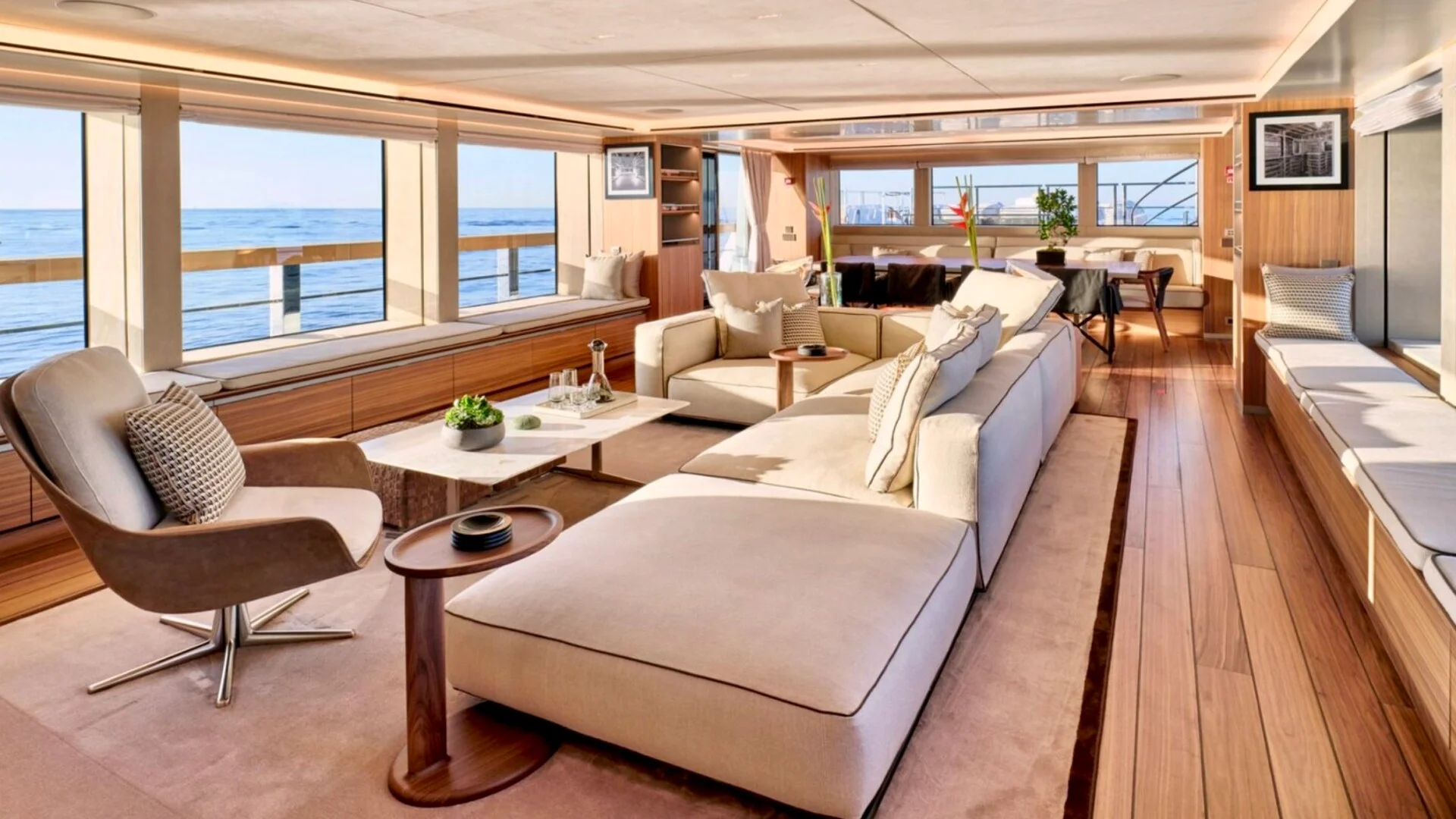 PARA BELLUM yacht charter, photo 4