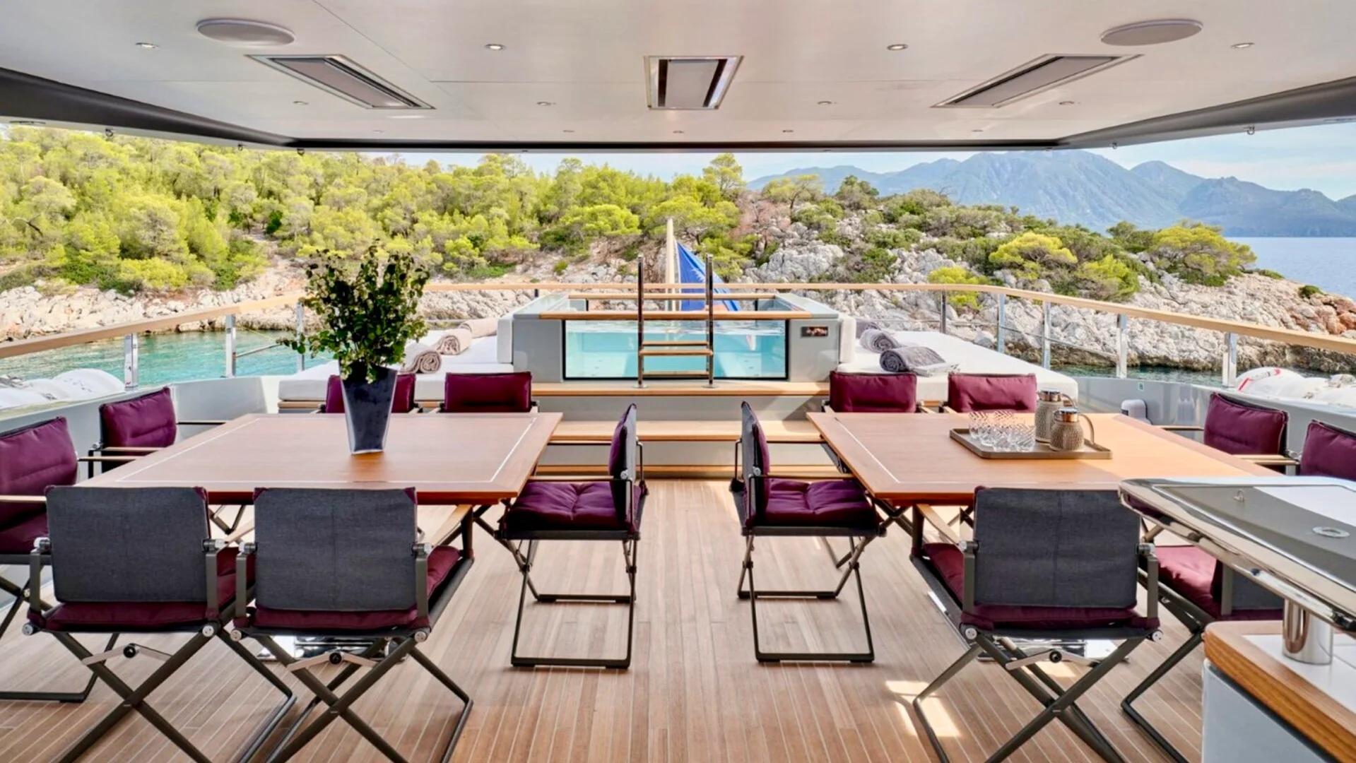 PARA BELLUM yacht charter, photo 6