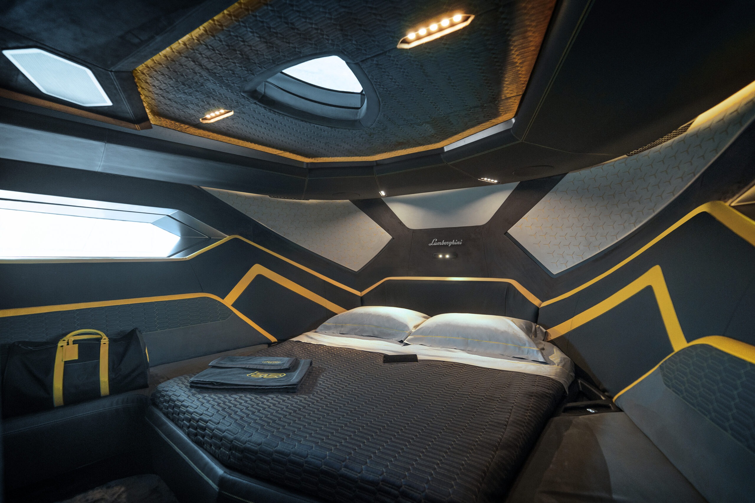 Lamborghini 63 yacht charter, photo 4